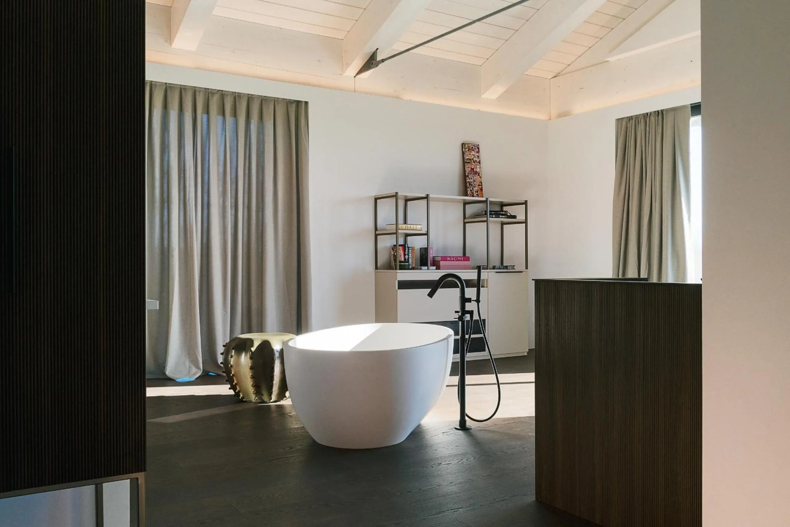 Bath in Le Cattedrali Relais by Laqua Collection