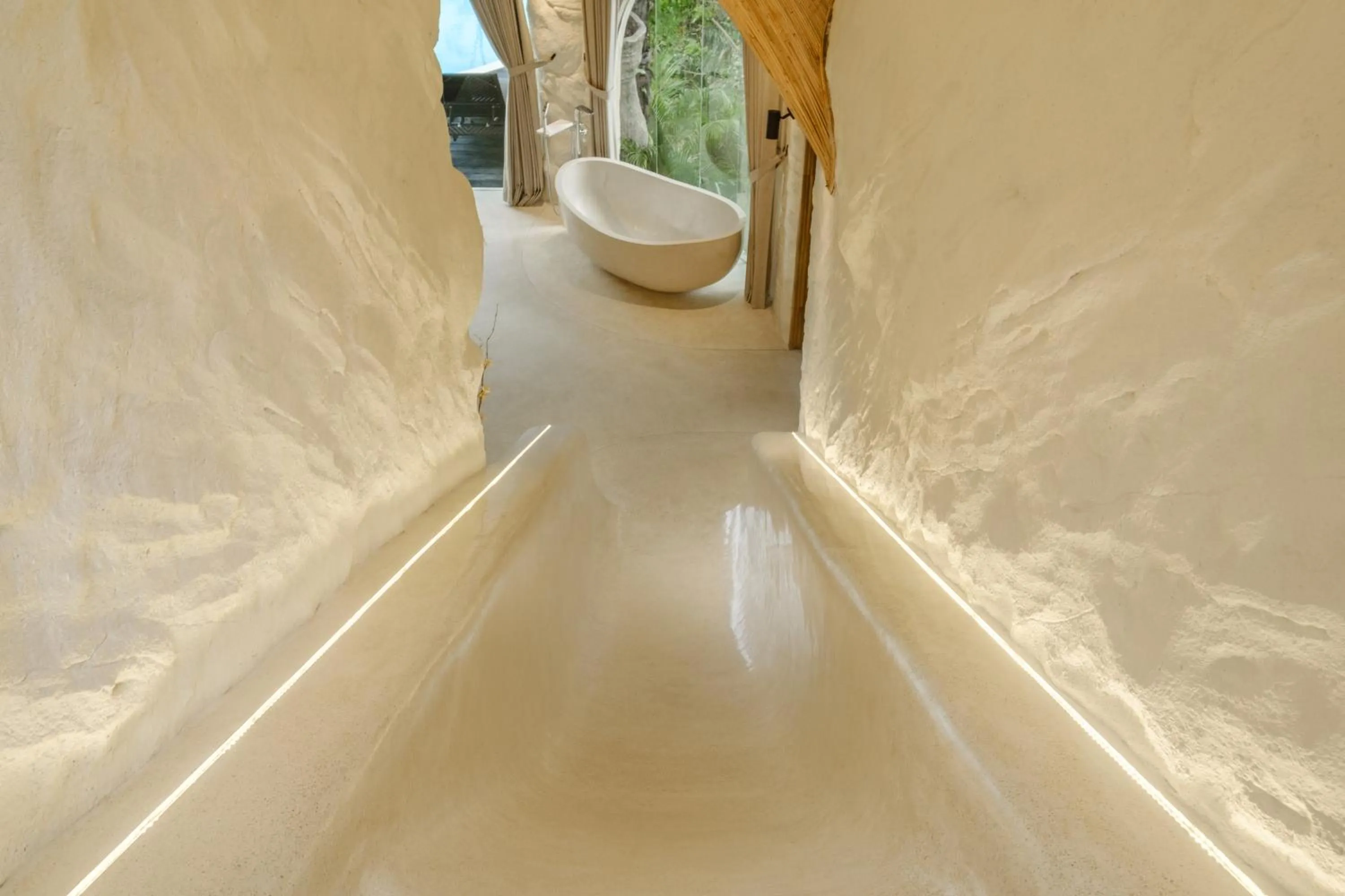 Bath in Jungleight Bali