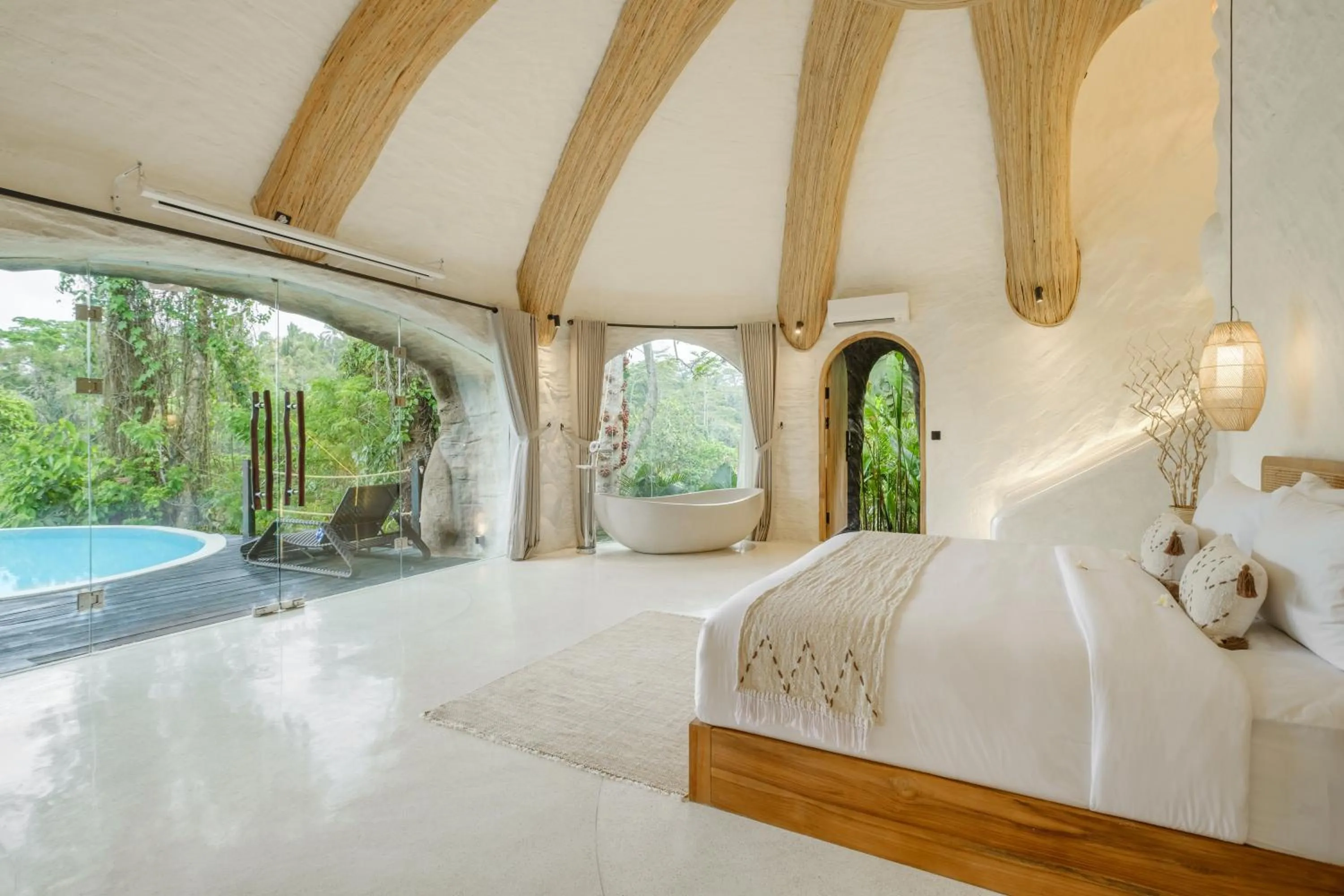 Photo of the whole room, Bed in Jungleight Bali