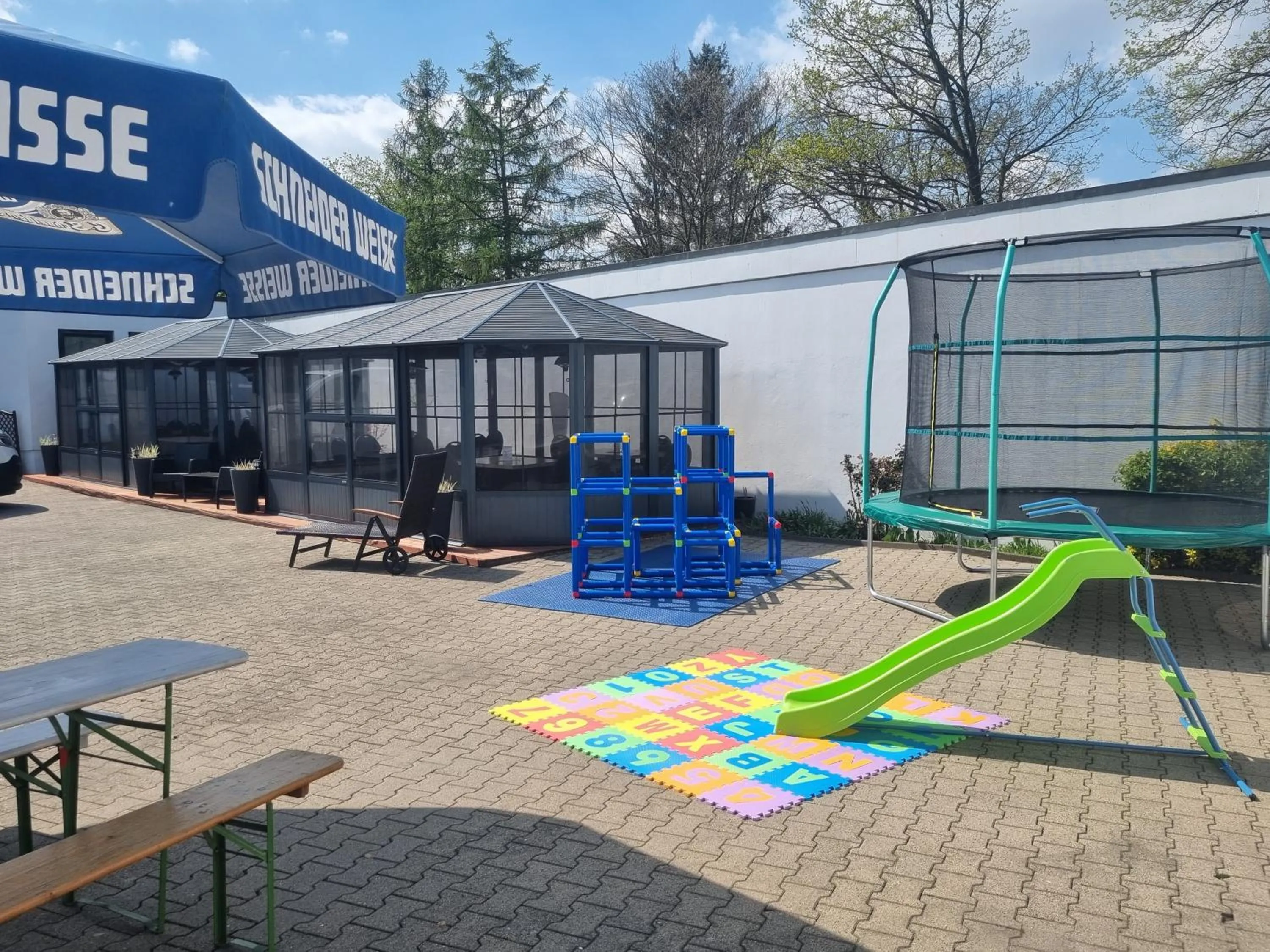 Restaurant/places to eat in Bennetts Restaurant und Hotel