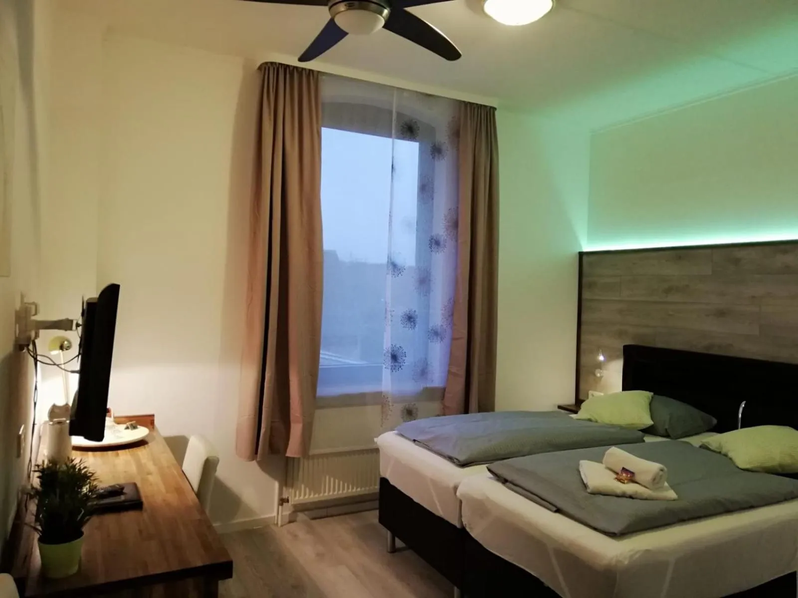 Bed in Bennetts Restaurant und Hotel