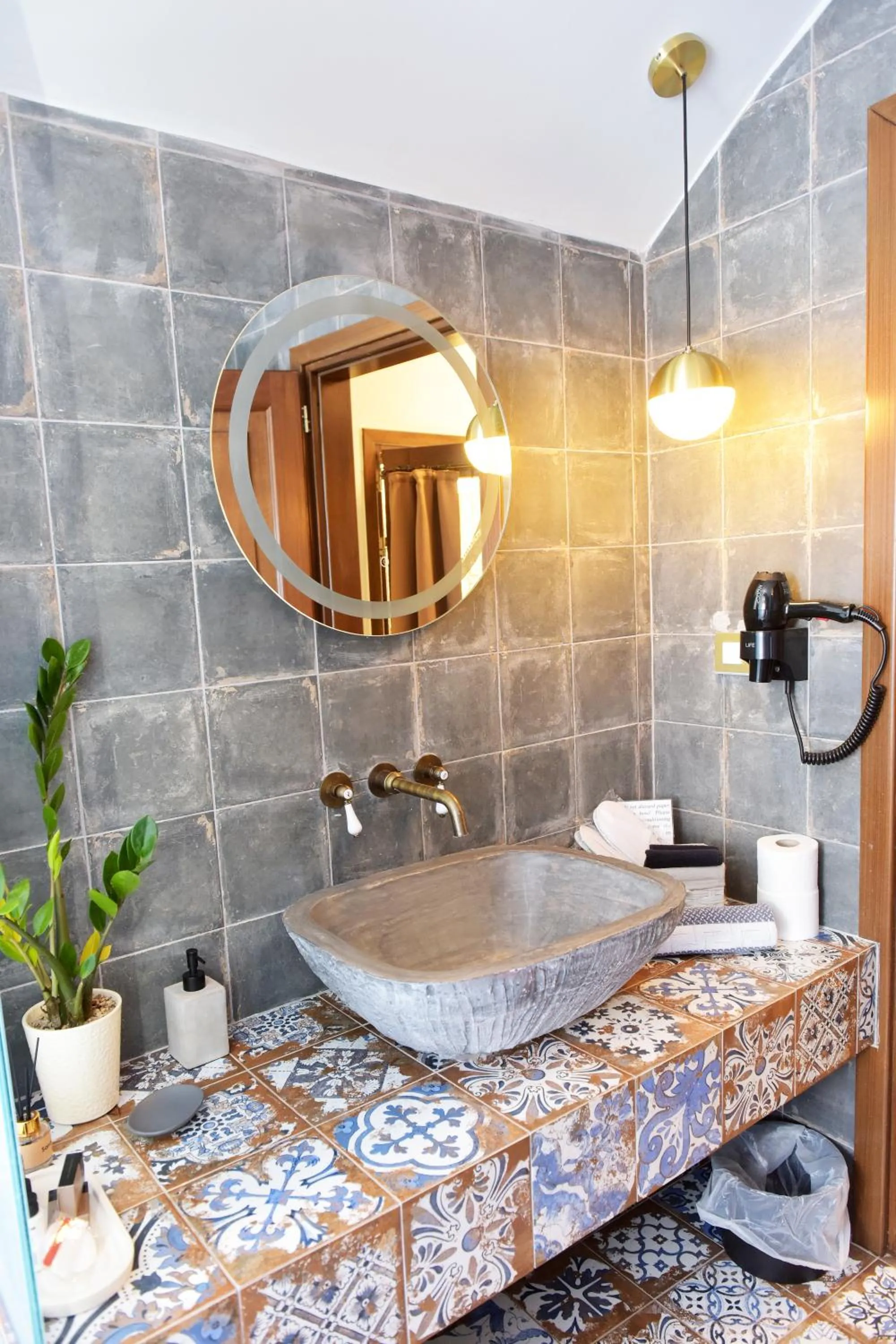 Bathroom in Elaia-Fos