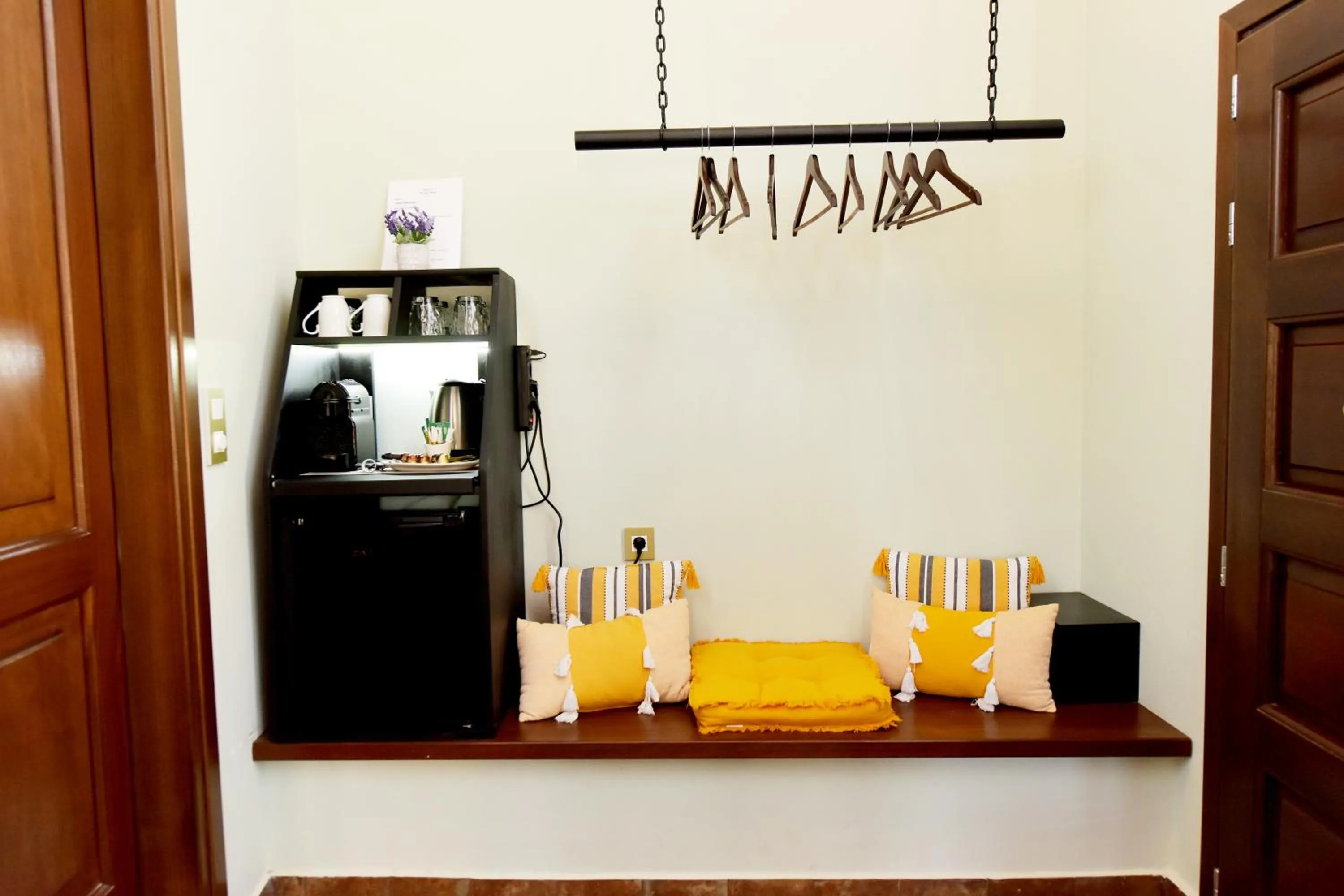 minibar in Elaia-Fos