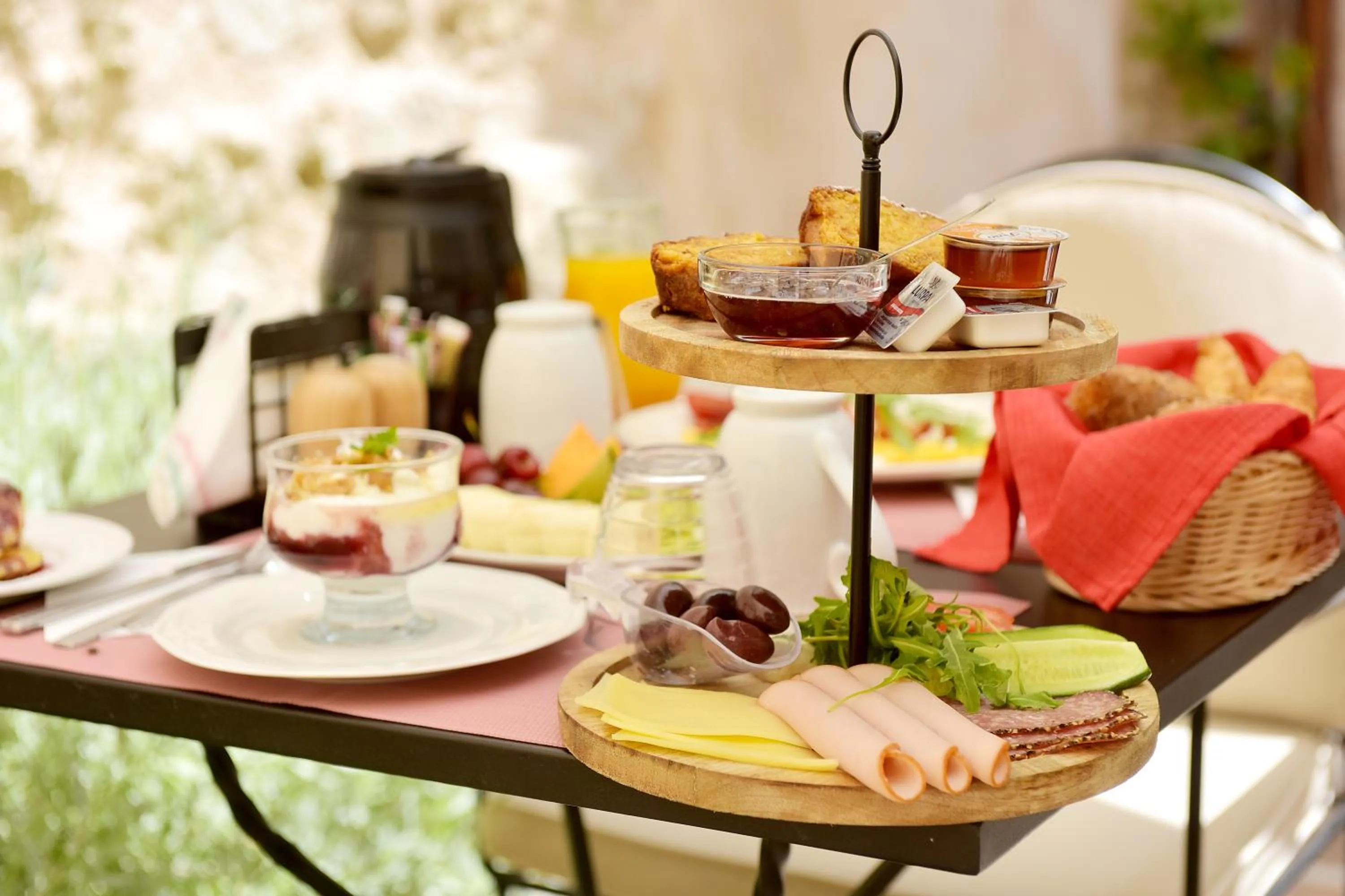 Breakfast in Elaia-Fos