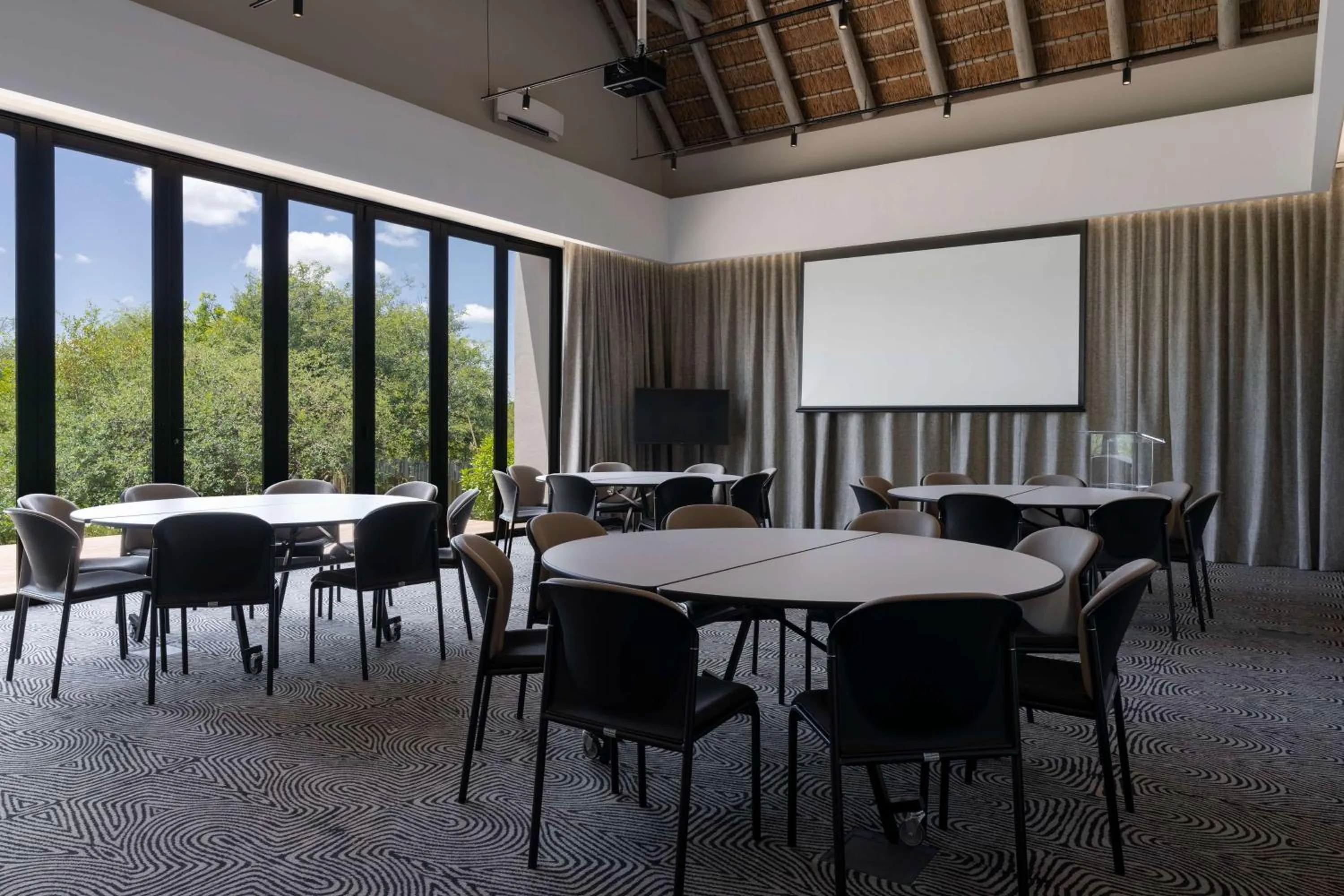 Meeting/conference room in Radisson Safari Hotel Hoedspruit