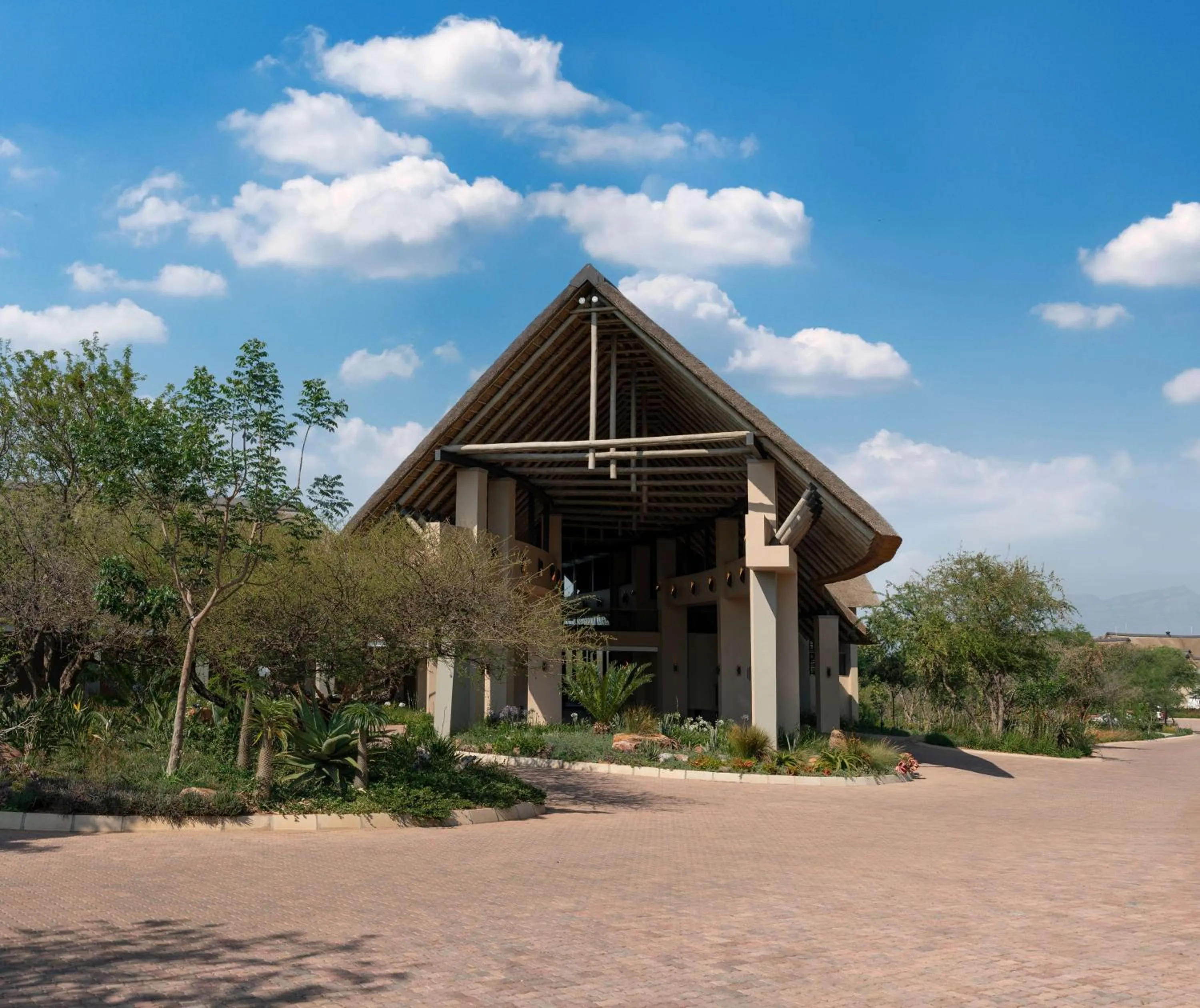 Property building in Radisson Safari Hotel Hoedspruit