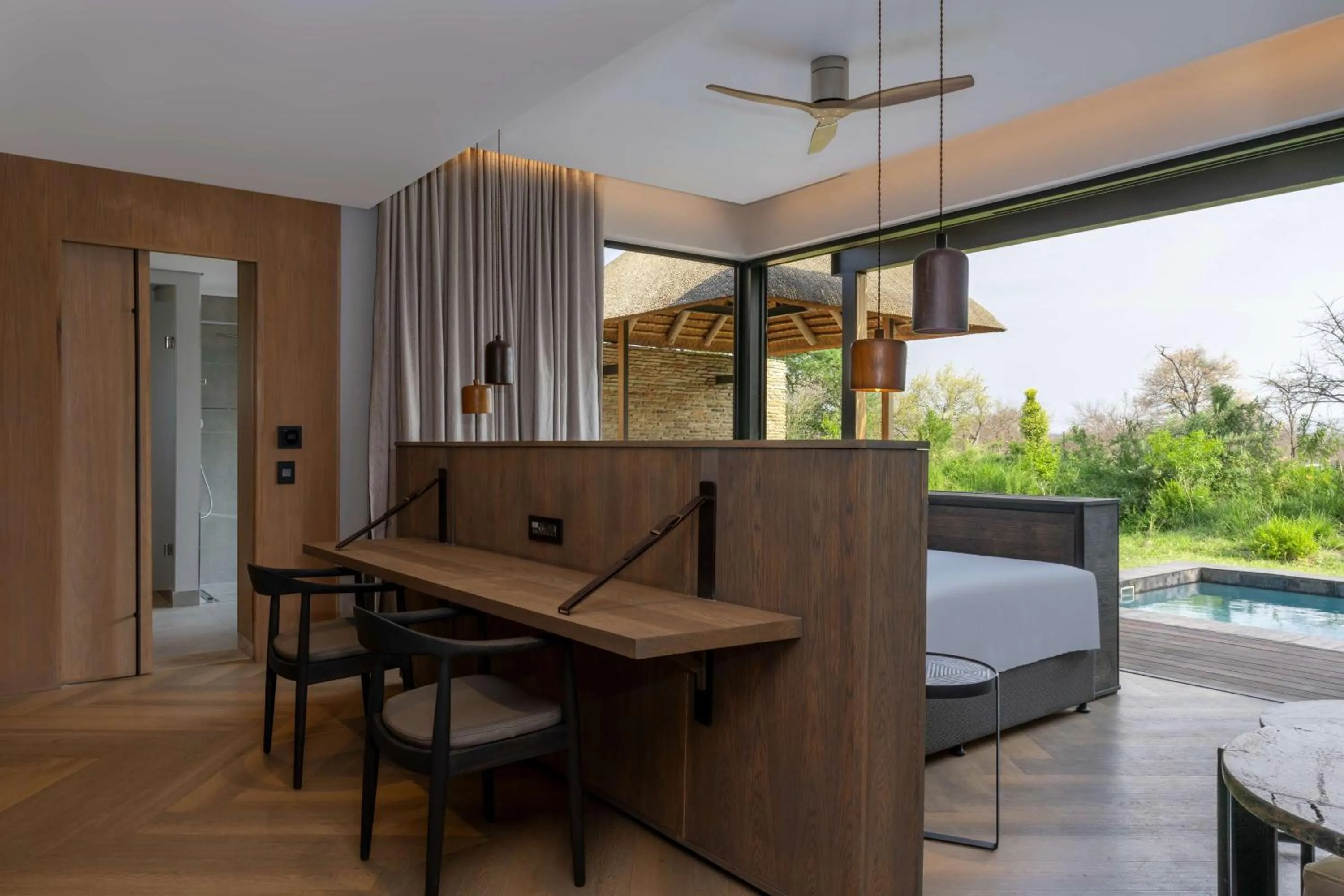 Photo of the whole room, Bed in Radisson Safari Hotel Hoedspruit