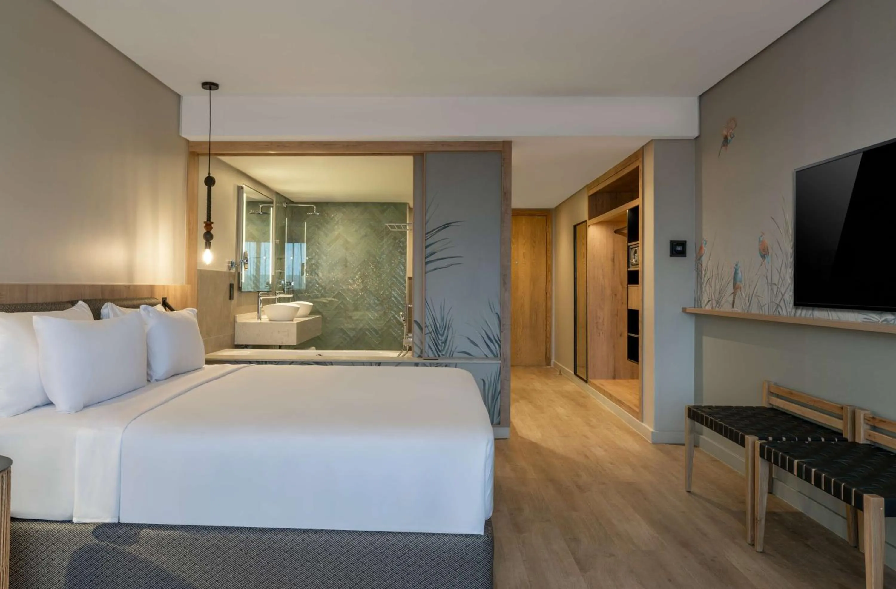 Bedroom, Bed in Radisson Safari Hotel Hoedspruit