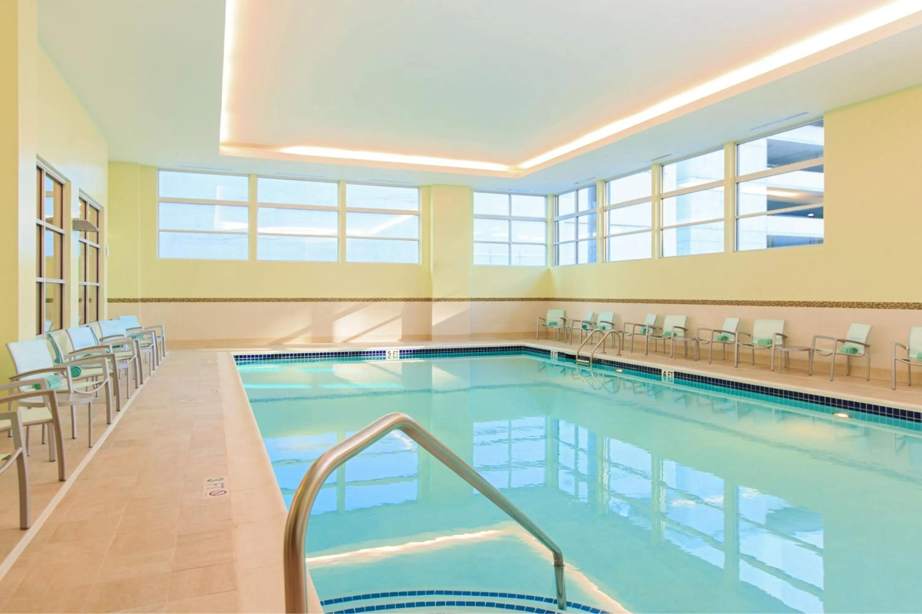 Swimming pool in Residence Inn by Marriott Nashville Vanderbilt/West End