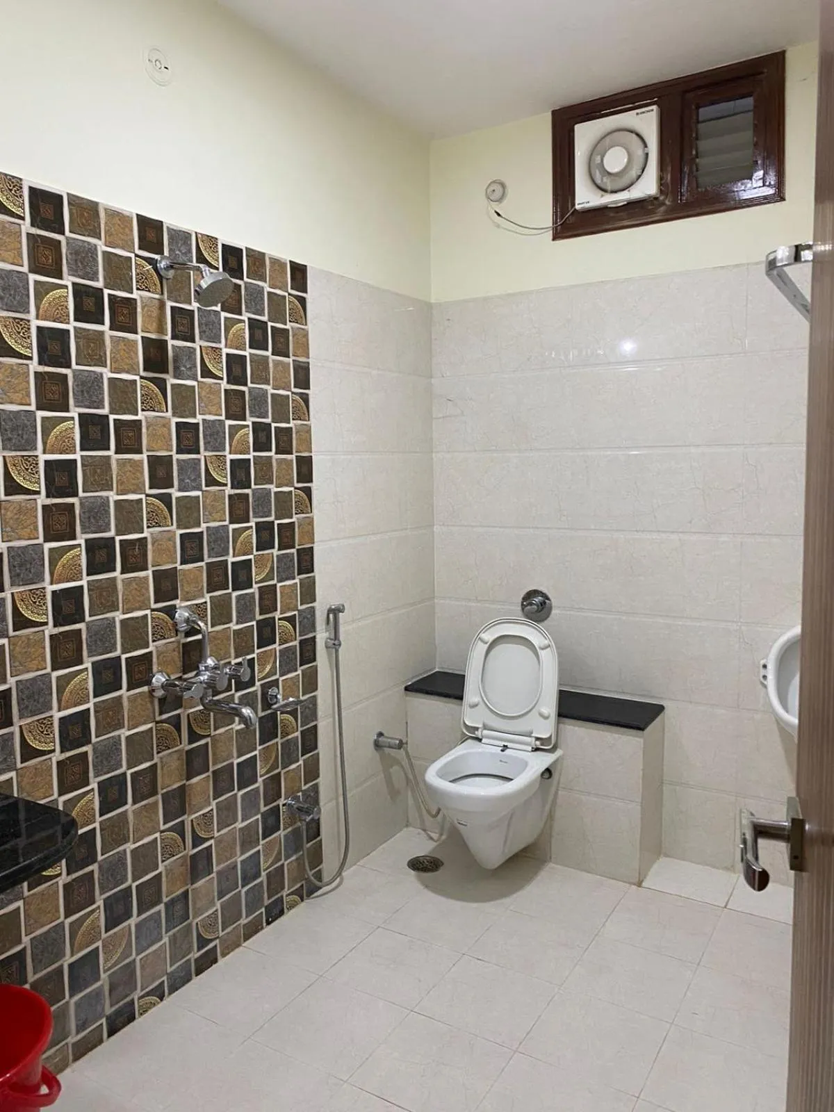 Bathroom in Shri Ram Paying Guest House Premium Rooms