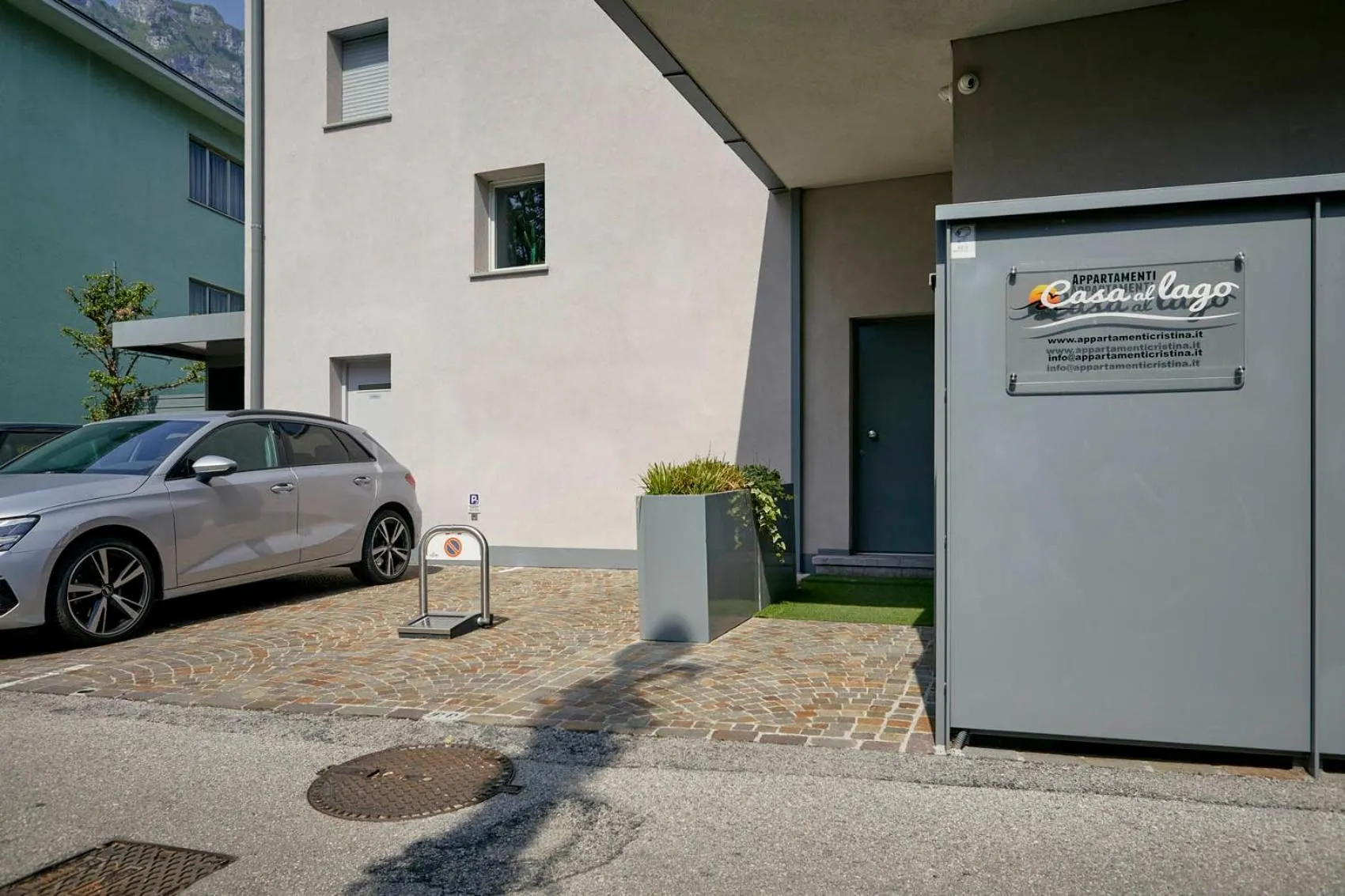 Parking in Casa al Lago