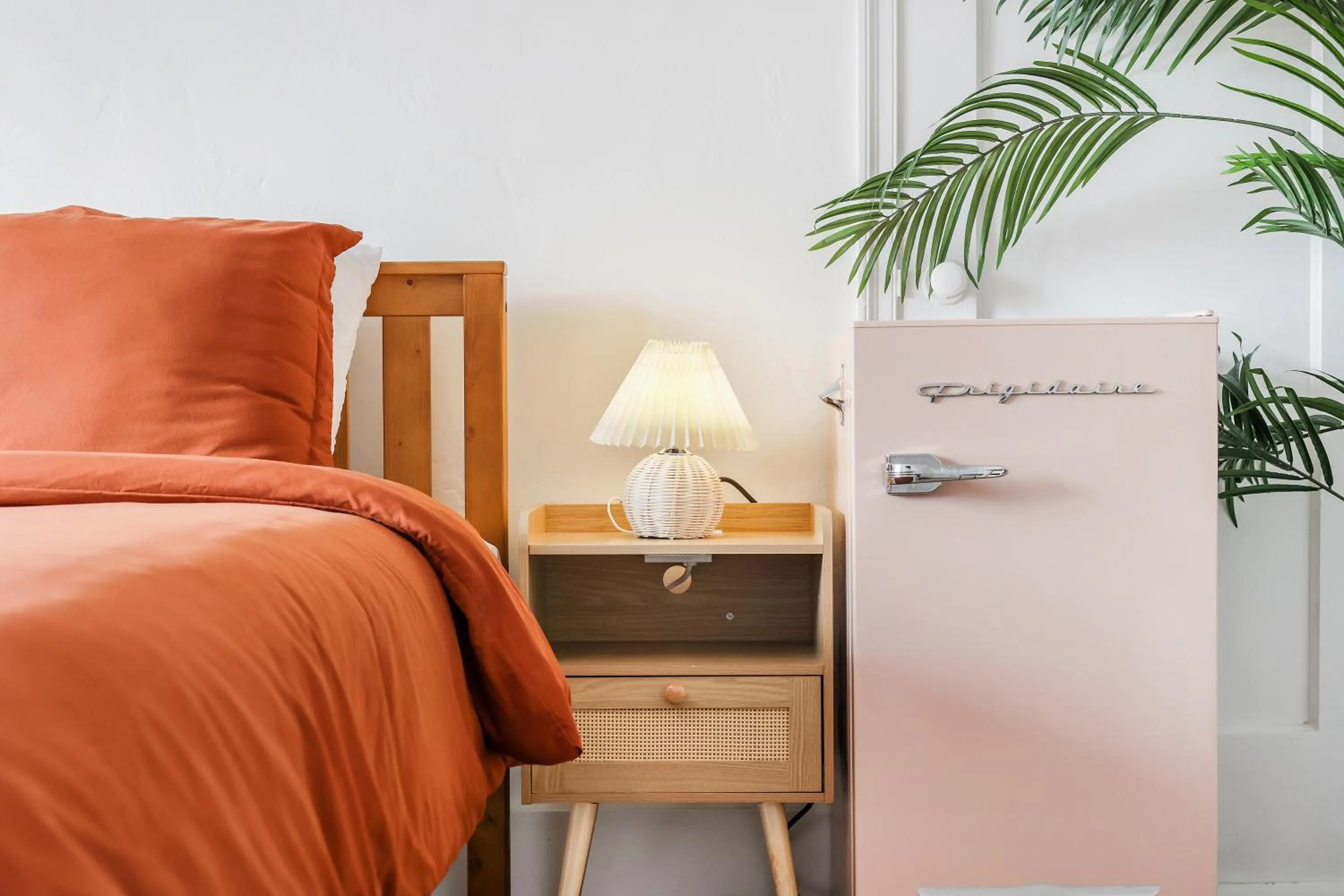 Bed in Tropics Hotel Miami Beach