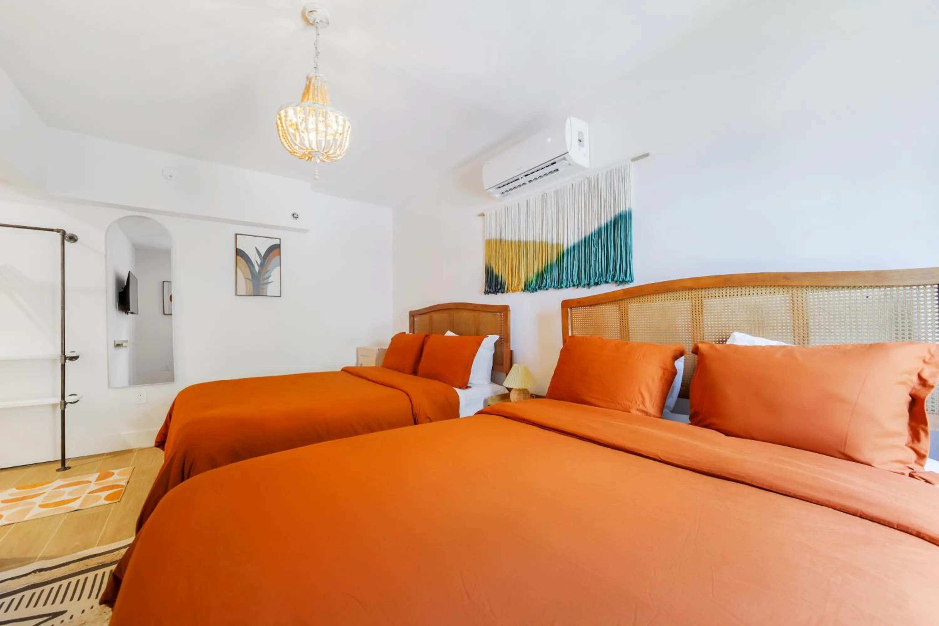 Bed in Tropics Hotel Miami Beach