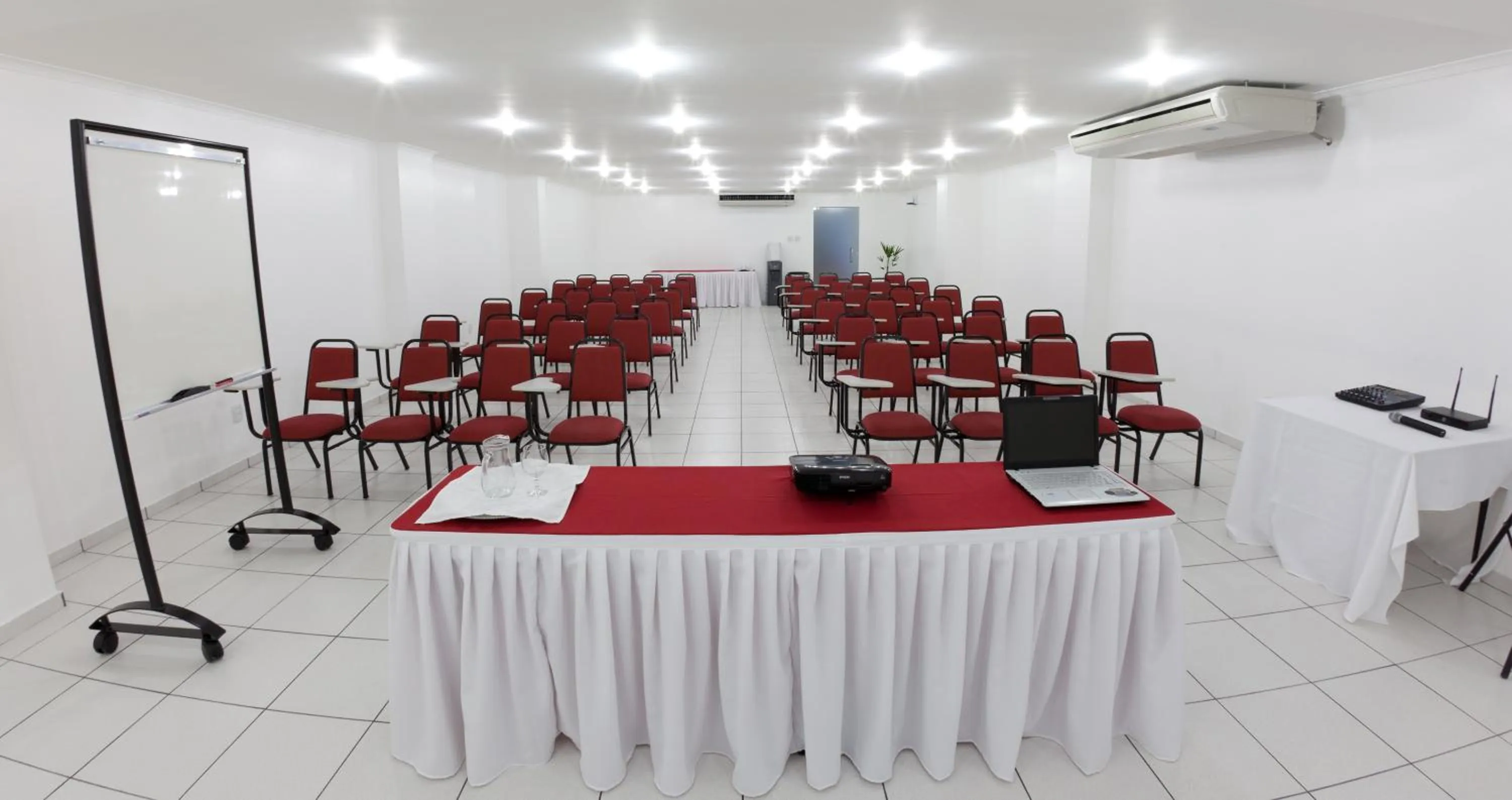 Banquet/Function facilities in Belém Soft Hotel