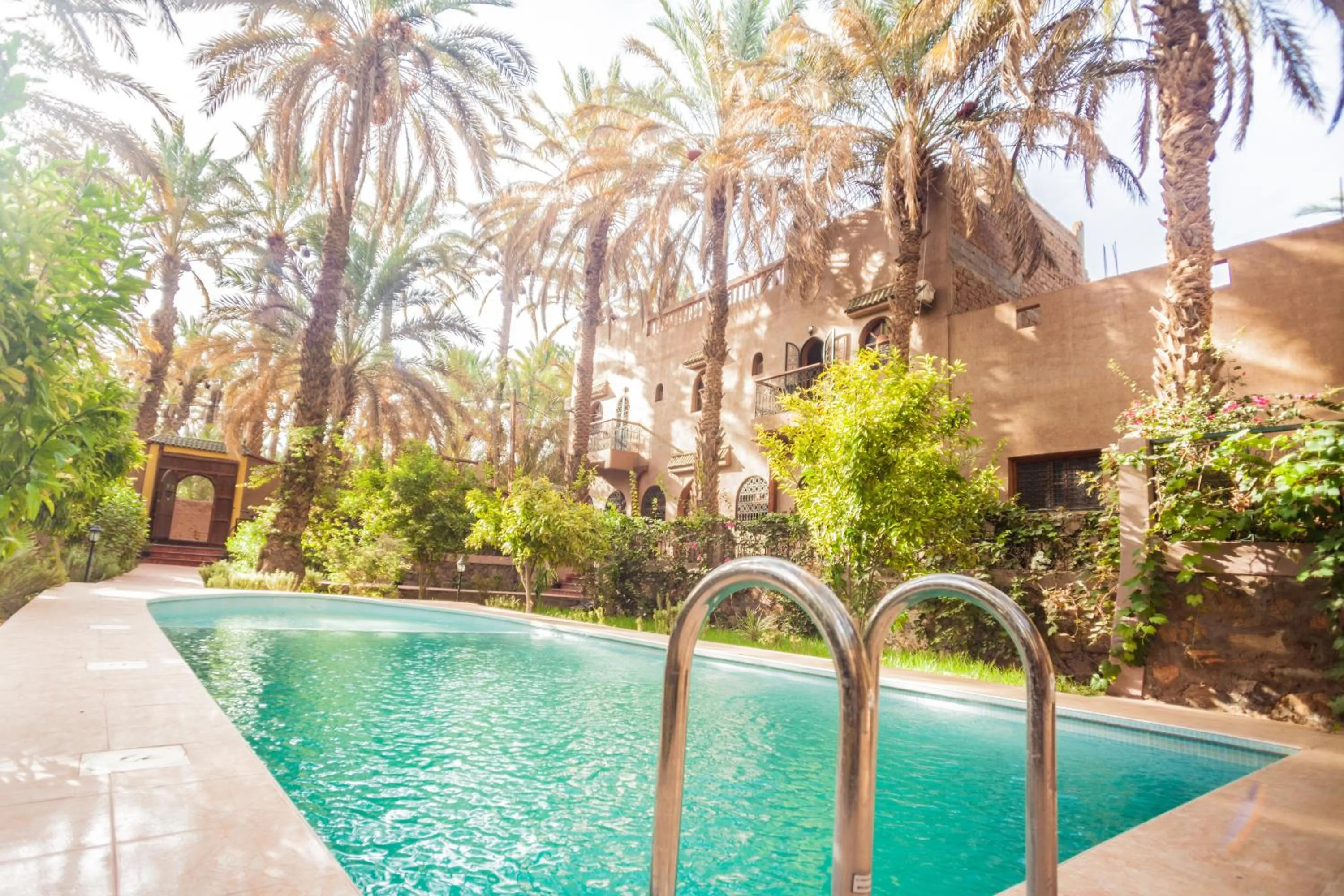 Swimming pool in Riad Soleil du Monde