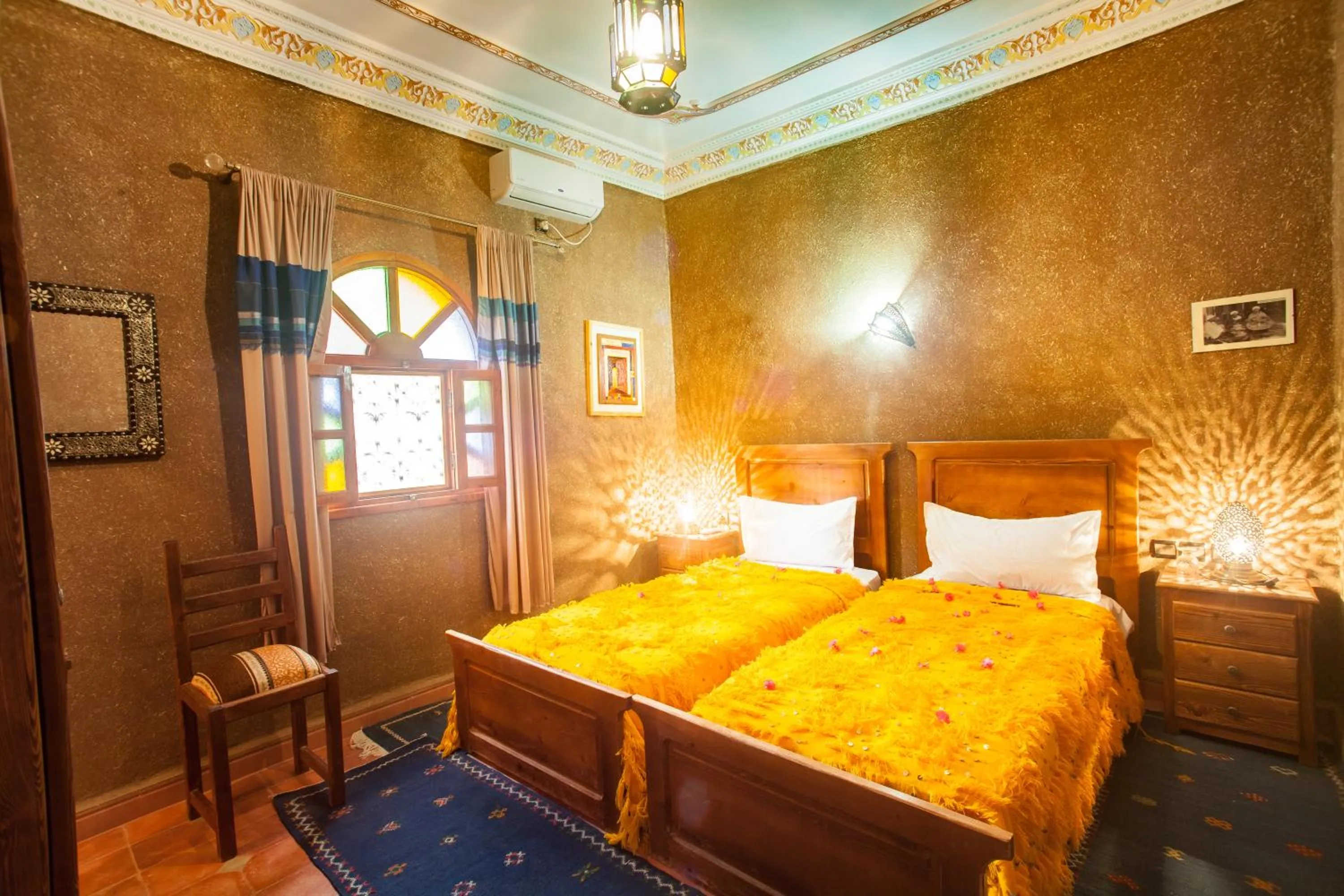 Bedroom, Bed in Riad Soleil du Monde