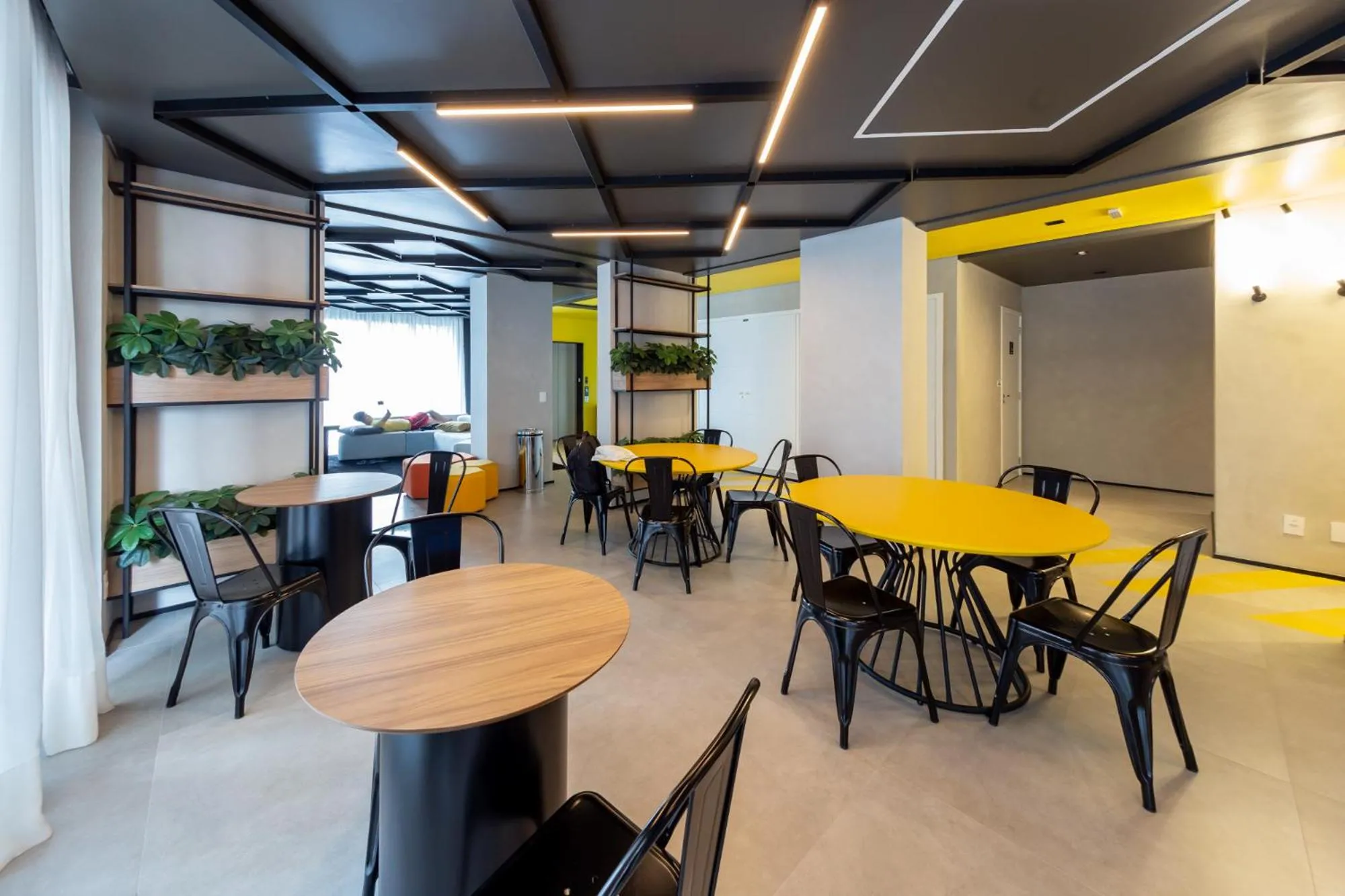 Business facilities in Charlie Nik Vila Mariana