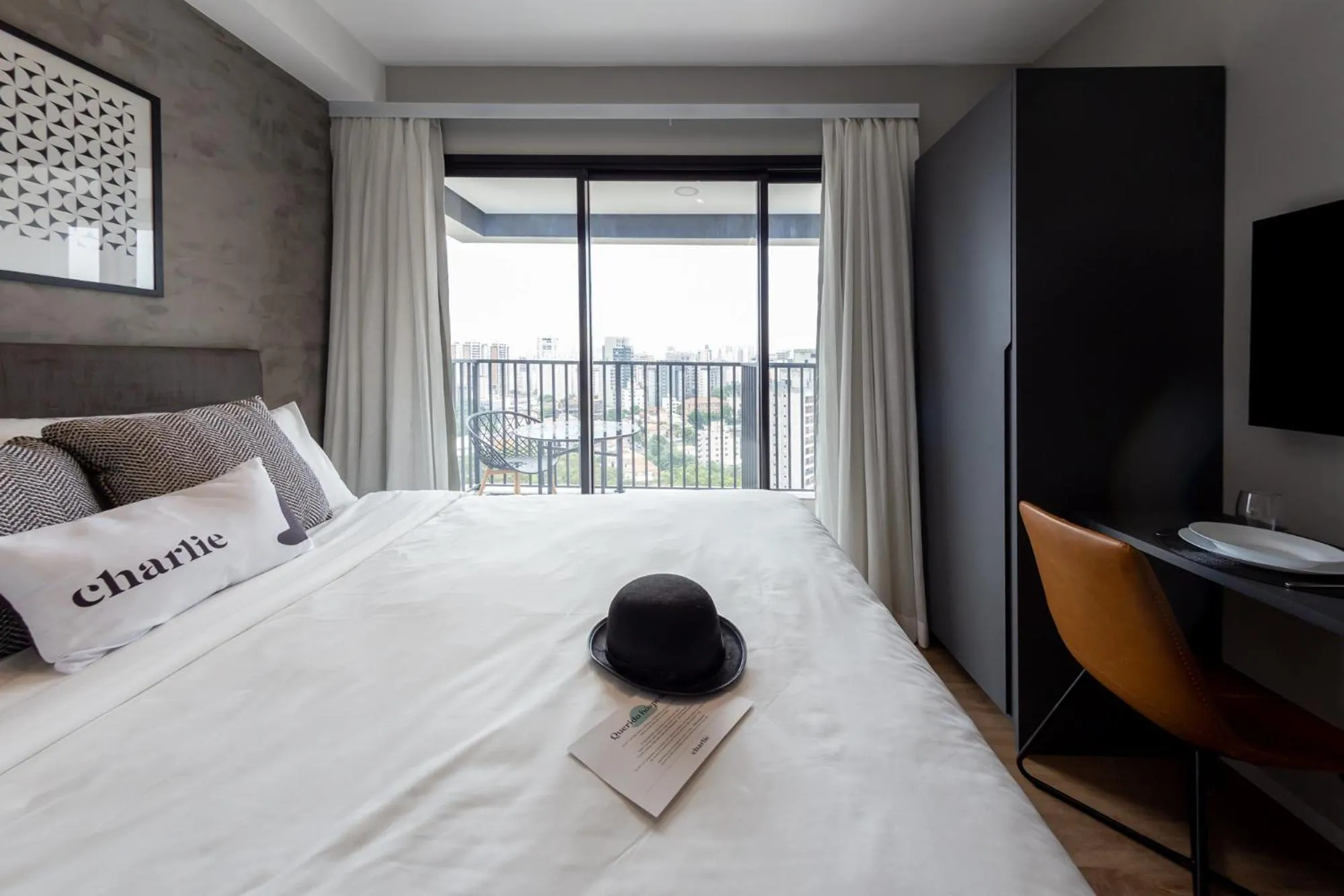 Bed in Charlie Nik Vila Mariana