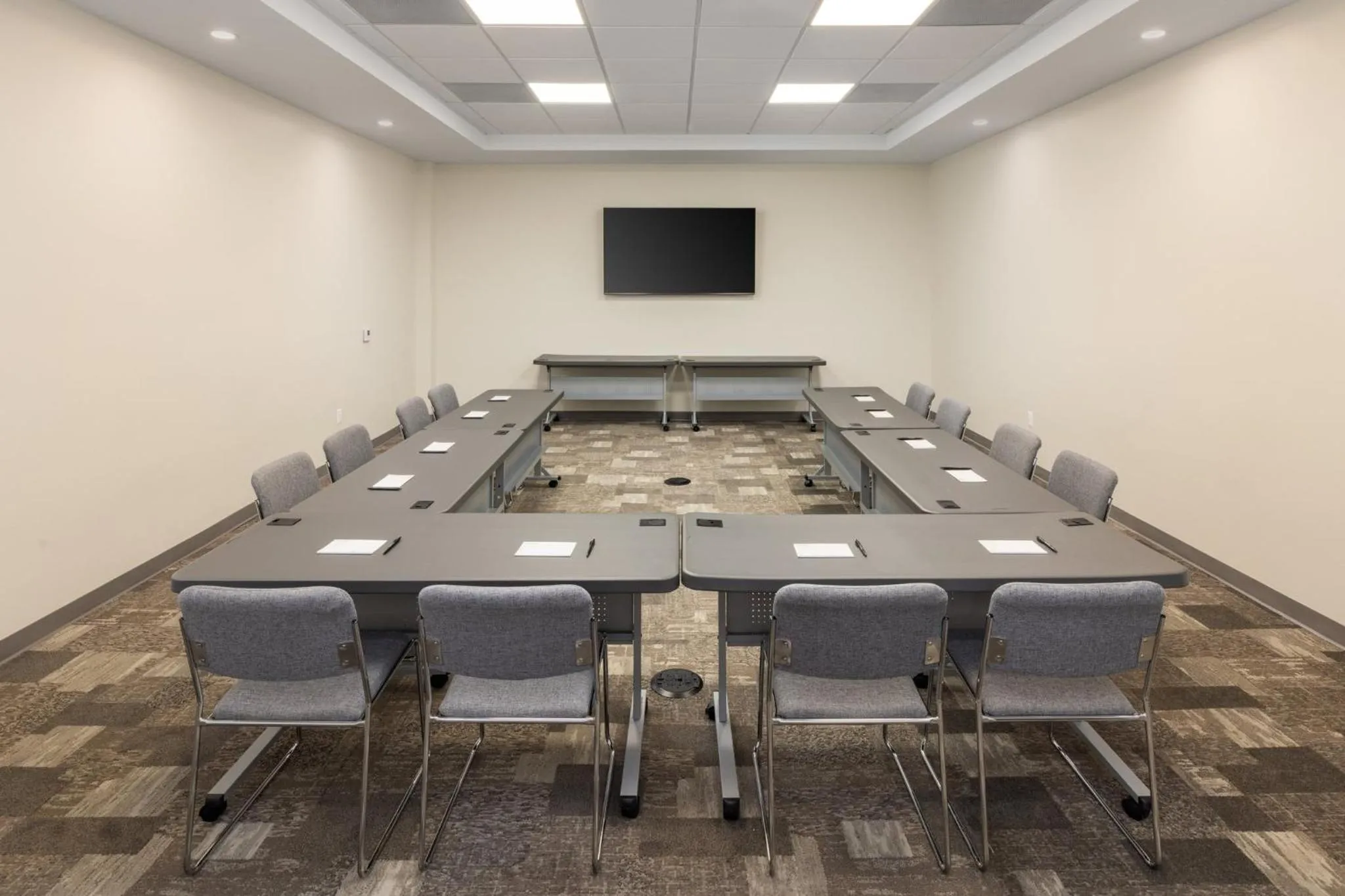 Meeting/conference room in Staybridge Suites Eastvale - Norco by IHG