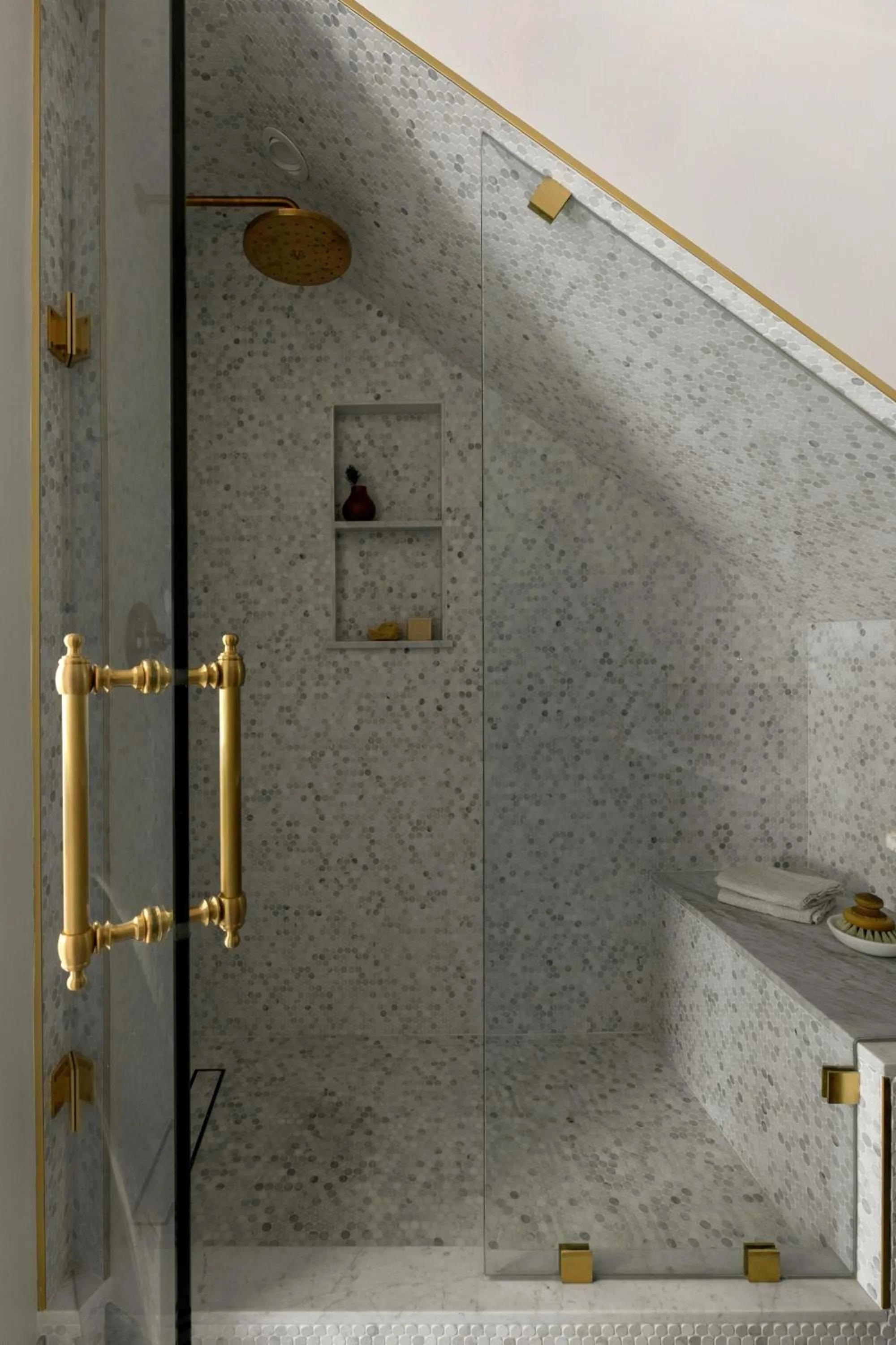 Shower in The Craft House Inn