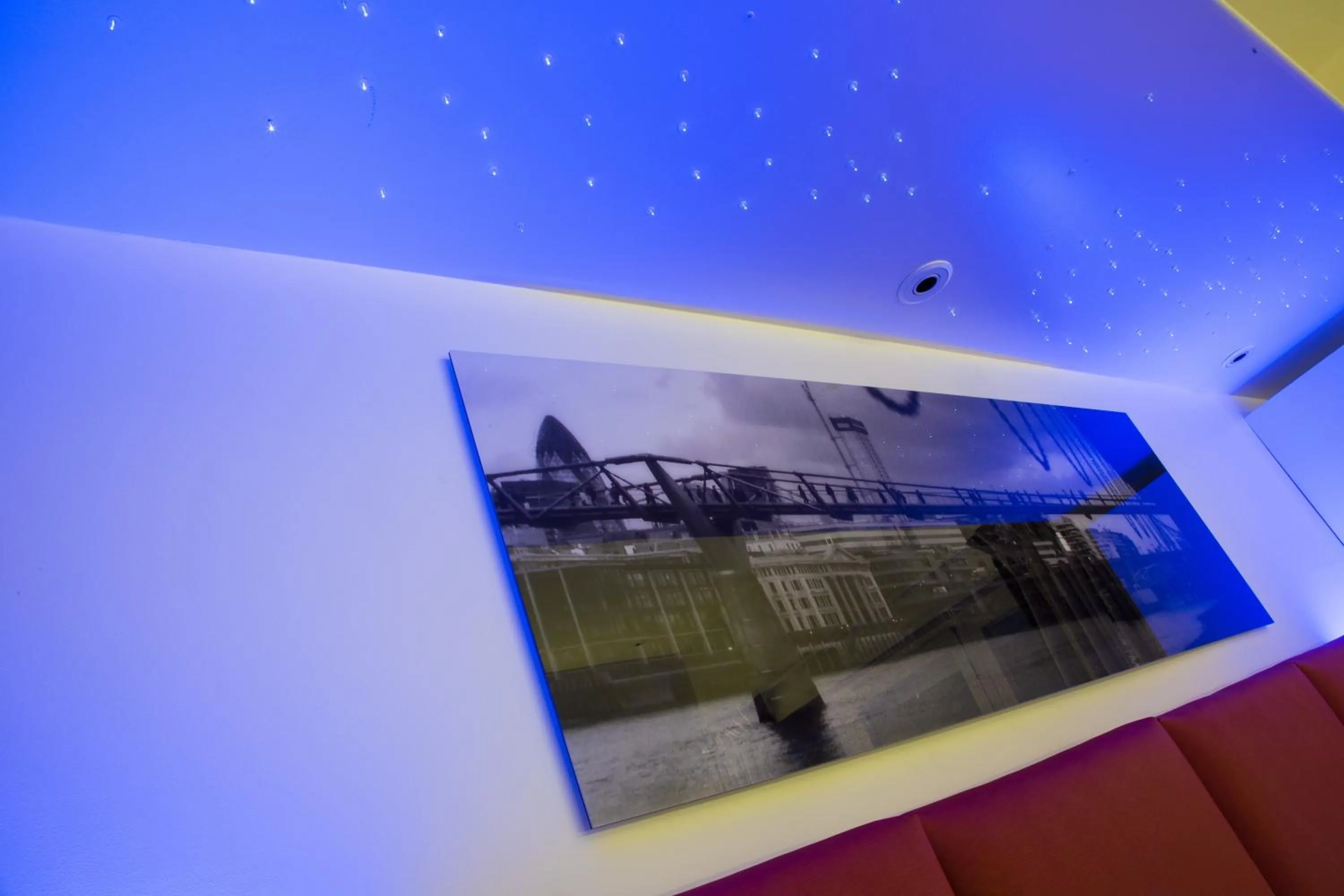 Decorative detail in Henley House Hotel