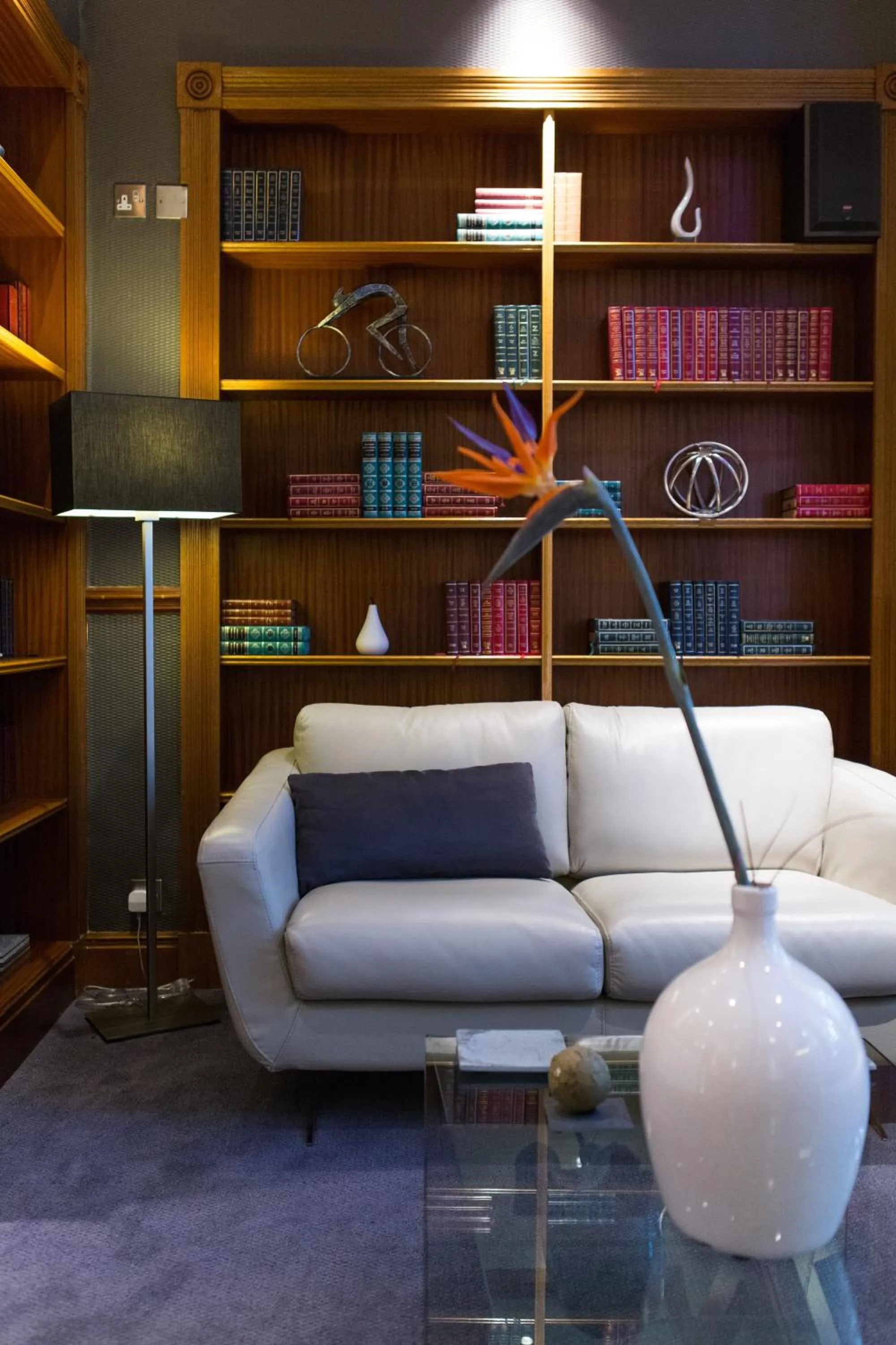 Lounge or bar in Henley House Hotel