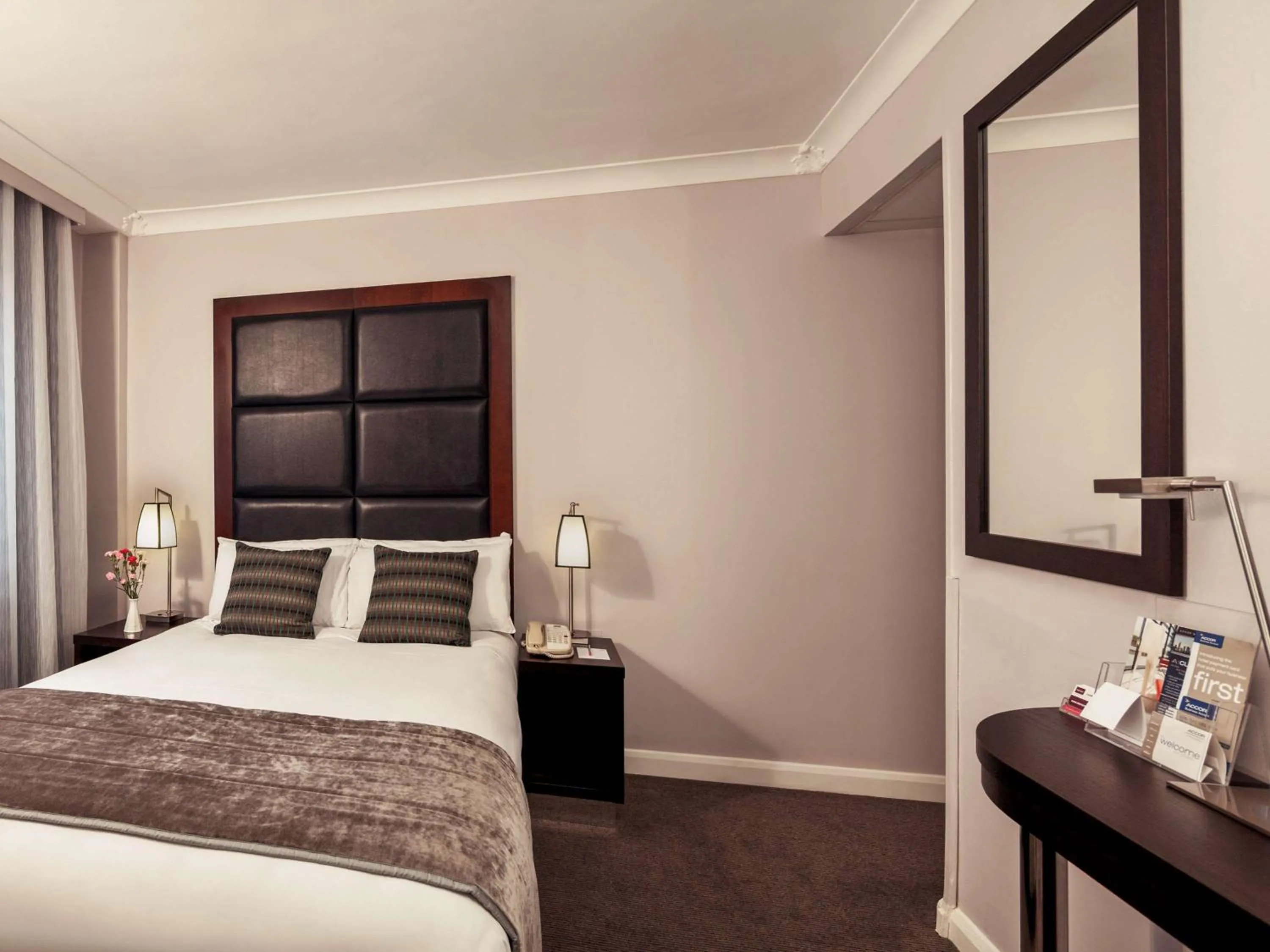 Photo of the whole room in Mercure London Kensington Hotel