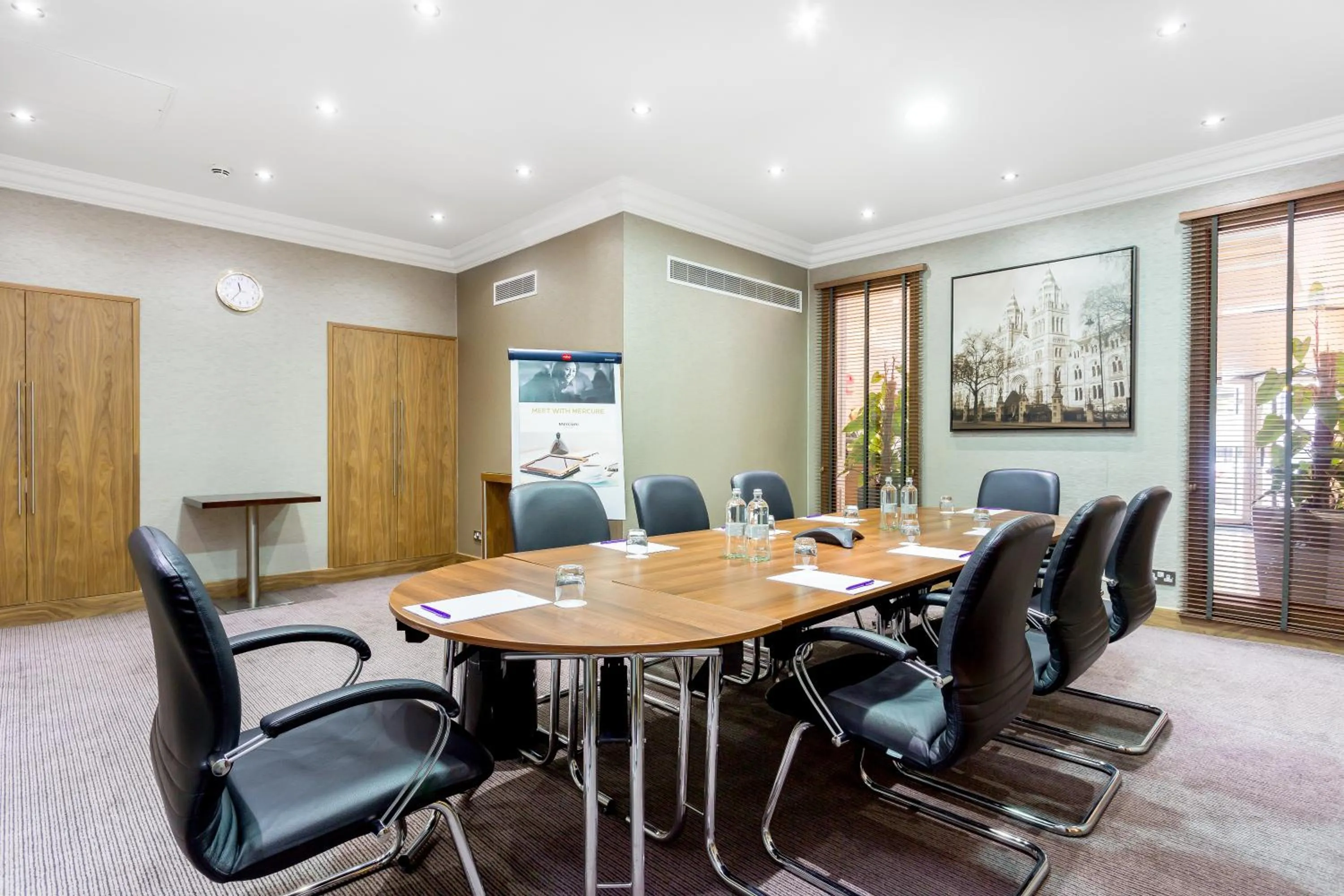 Business facilities in Mercure London Kensington Hotel