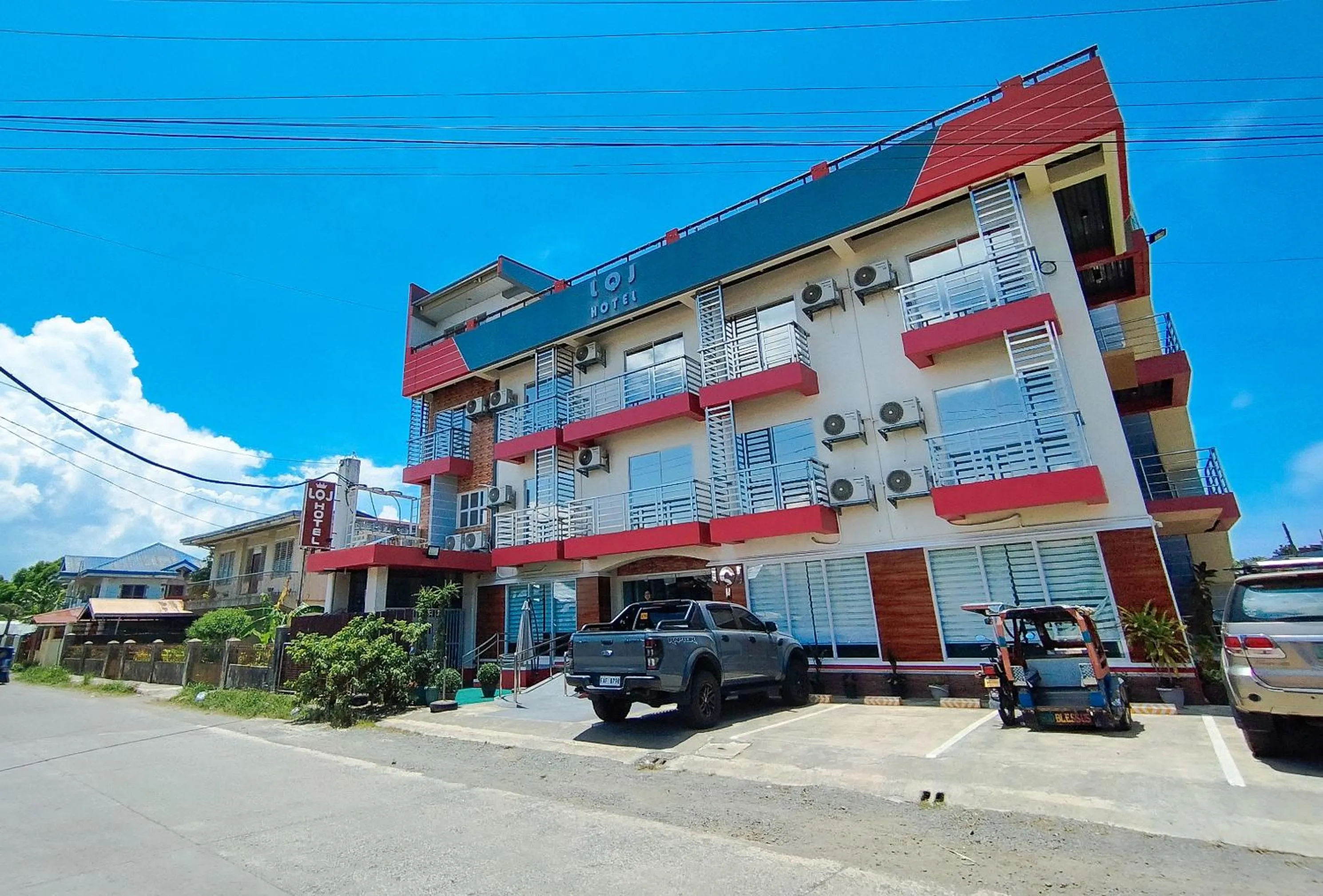 Property building in RedDoorz @ LQJ Hotel Old Buswang Kalibo