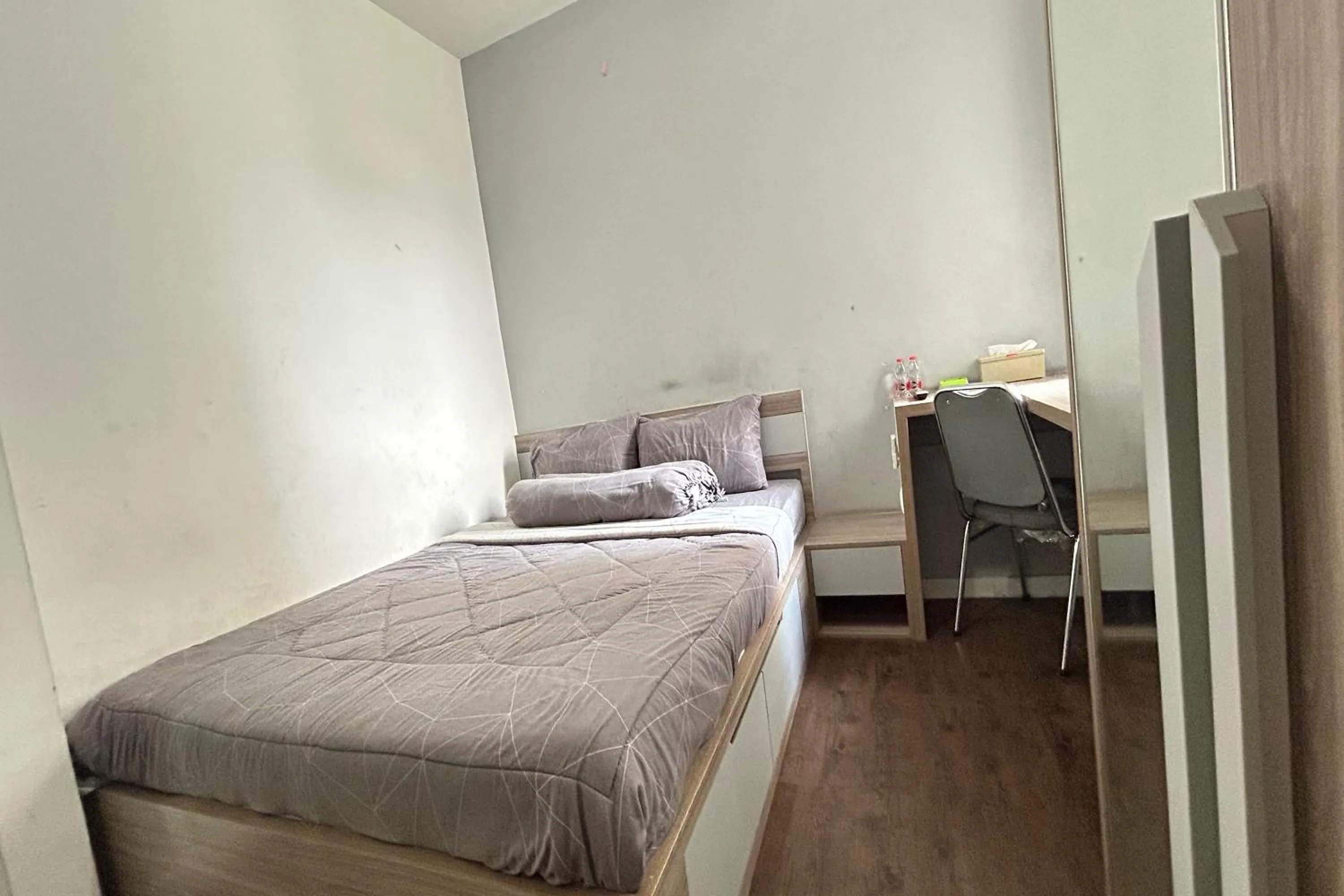 Bed in Barata Home Aeropolis