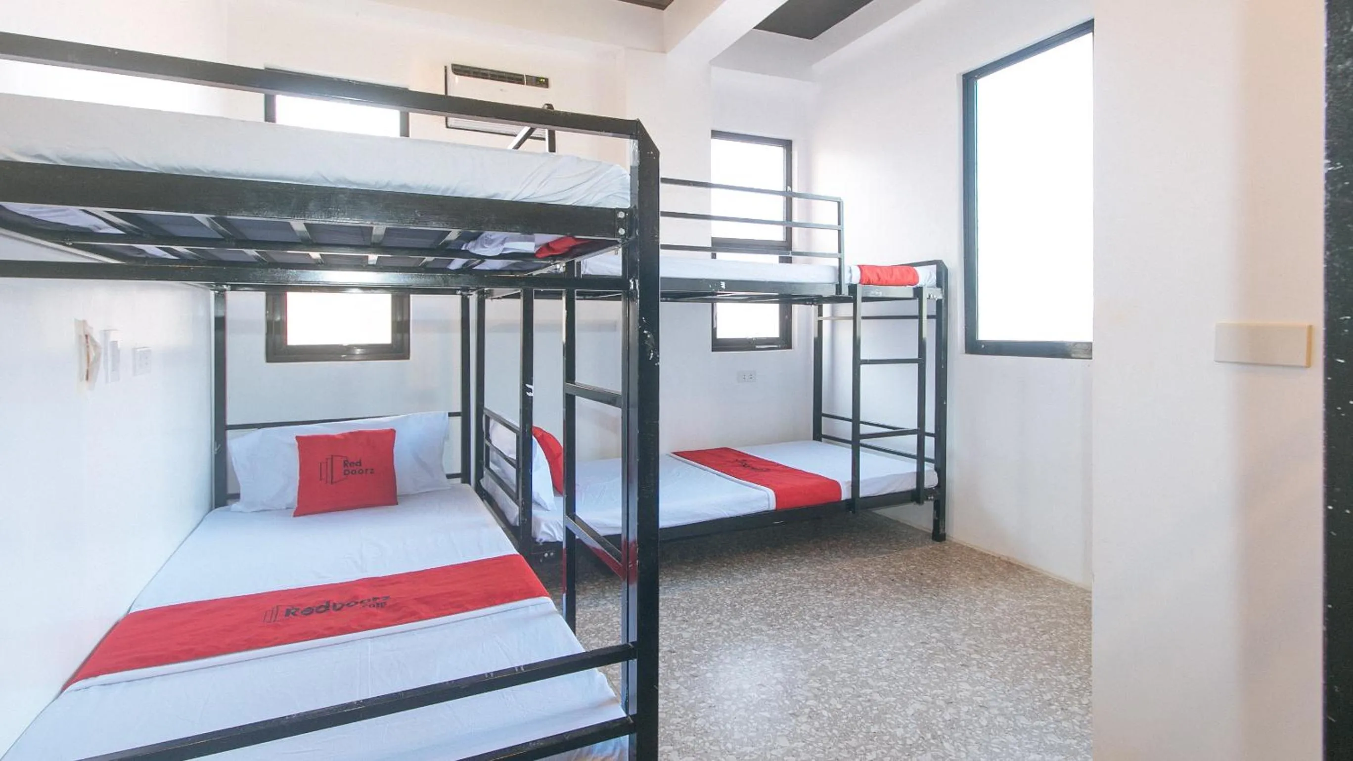 Bedroom, Bed in RedDoorz @ Recson Boracay Hostel