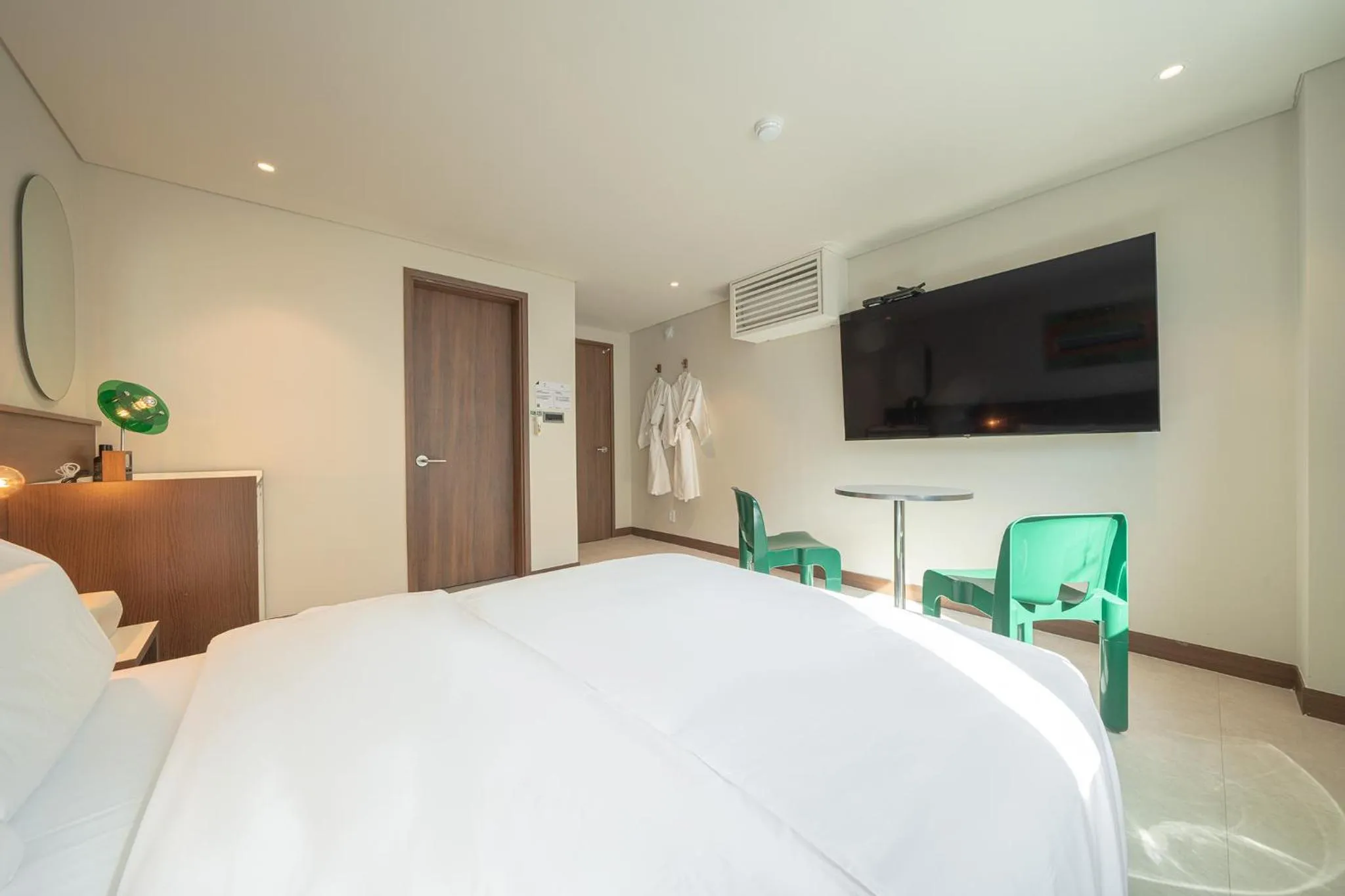 Bed in TimeTerminal Hotel Daejeon 1st by Aank