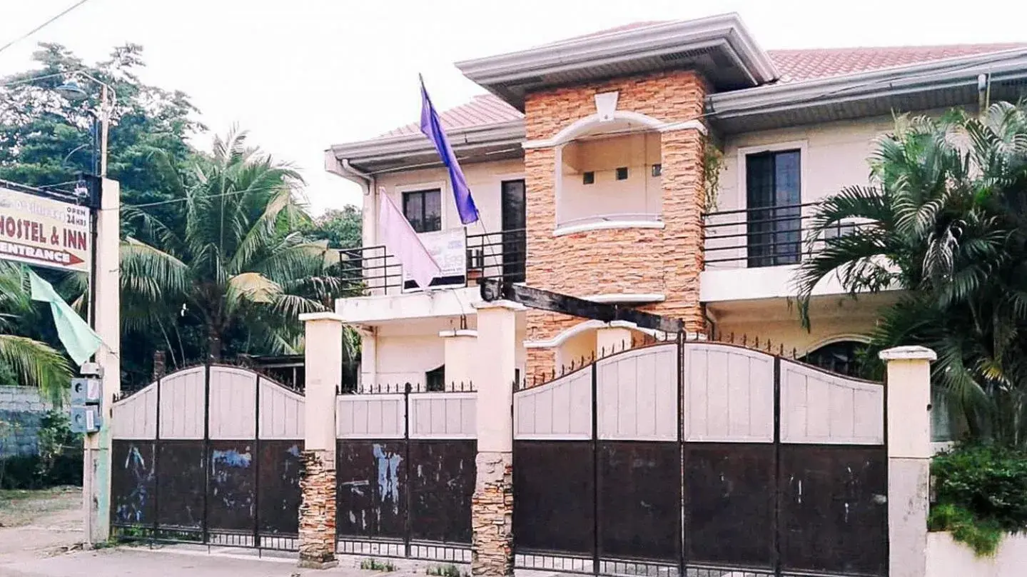 RedDoorz @ D'Little Egg Hostel Pangasinan RedDoorz @ D'Little Egg Hostel Pangasinan