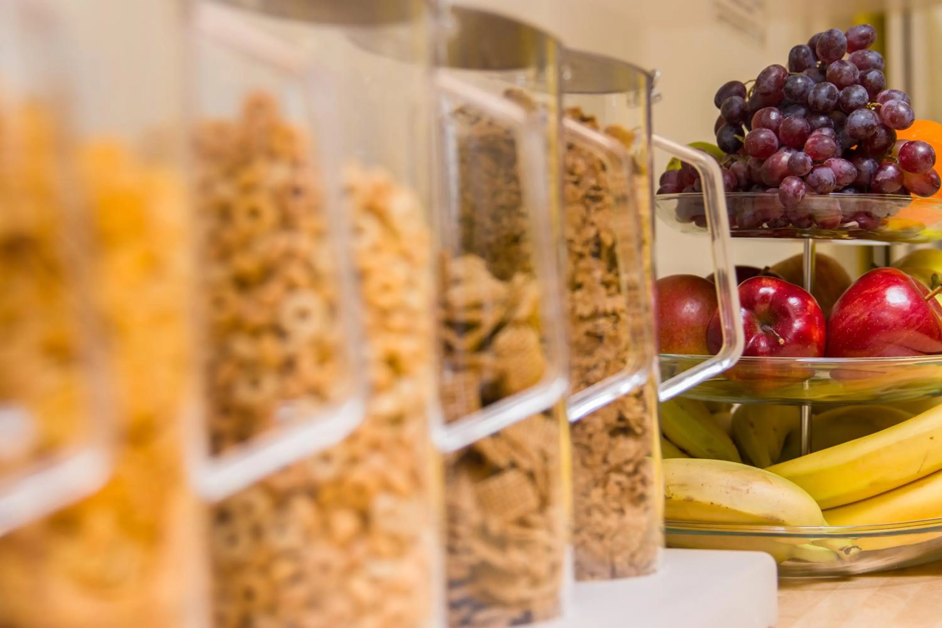 Continental breakfast in London Town Hotel