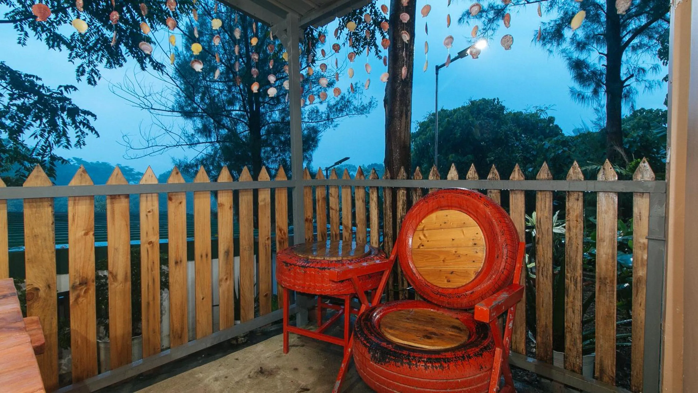 Balcony/Terrace in RedDoorz @ Cristina's Hideaway Resort Tanay