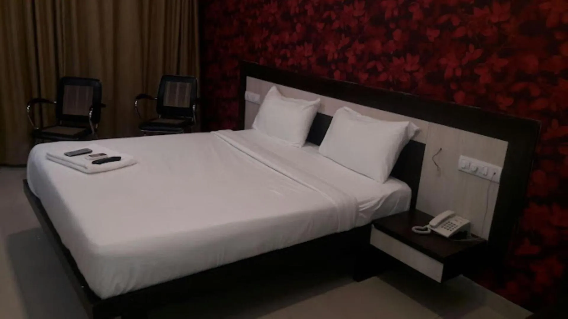 Bed in Hotel Naivedya