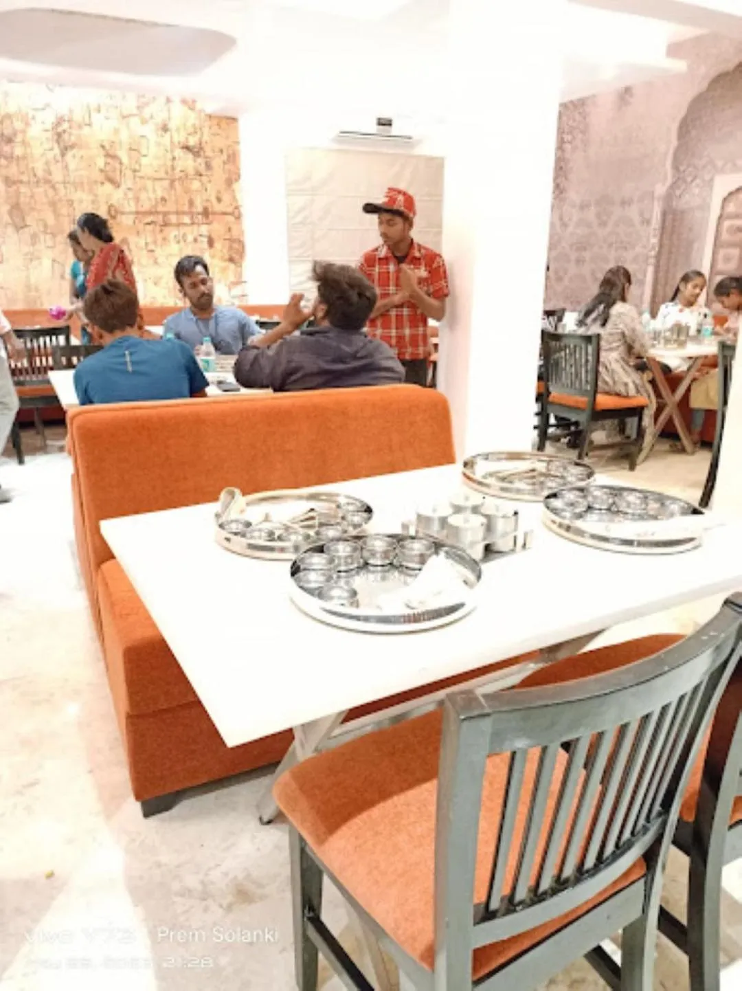 Restaurant/places to eat in Hotel Naivedya