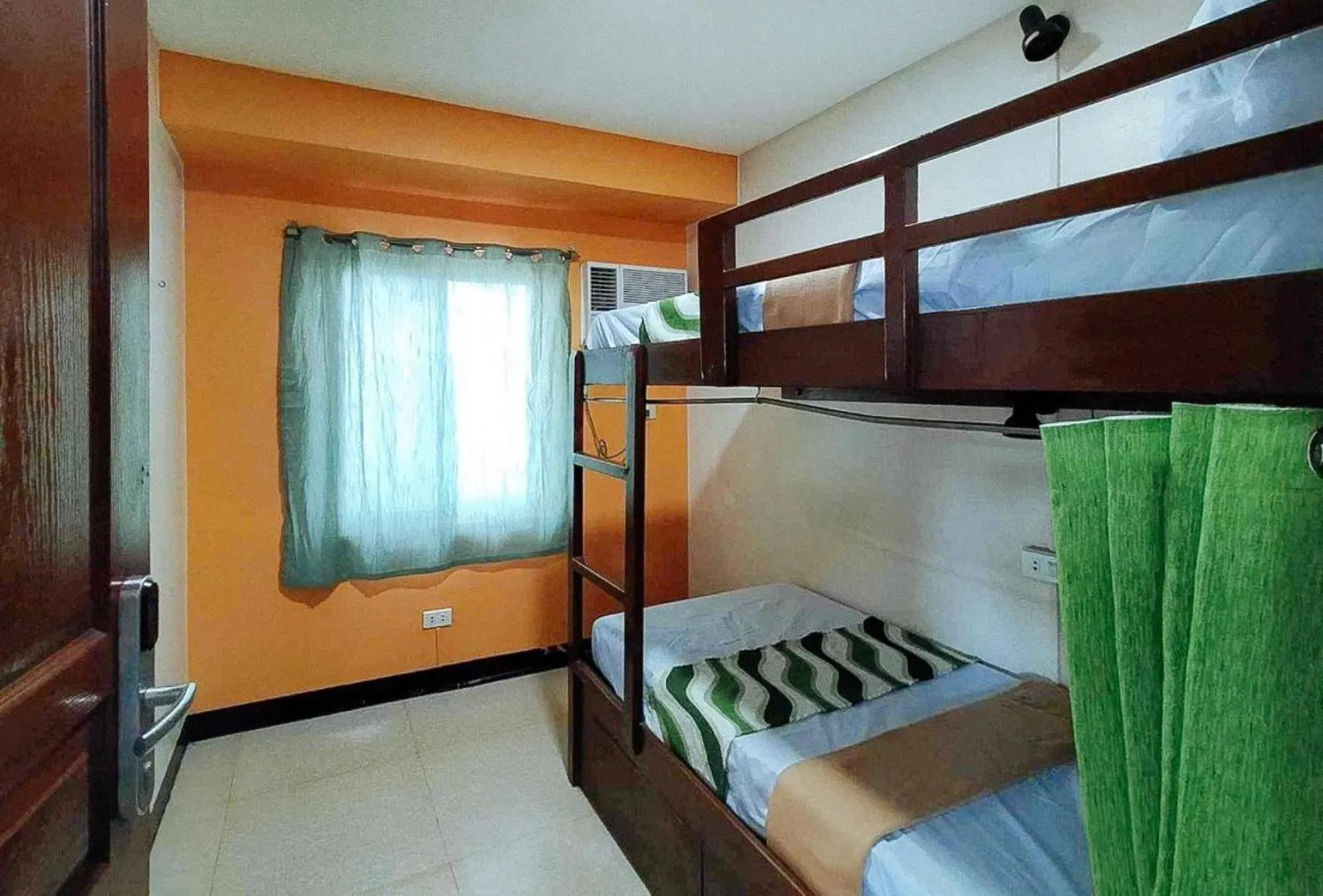 Photo of the whole room in RedDoorz @ Recson Hostel Coron Palawan