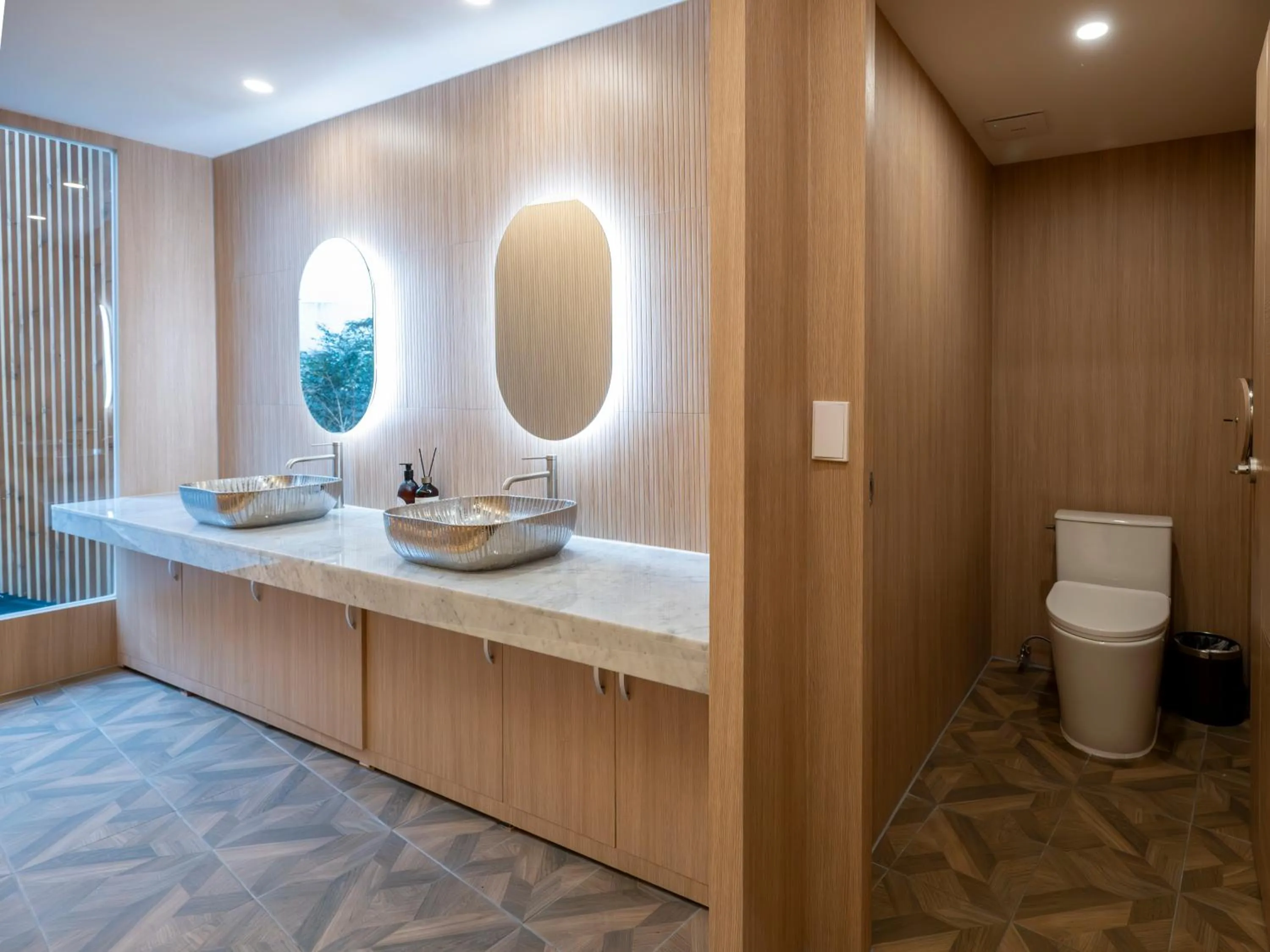 Toilet in Shire Hotel Heritage Busan Station