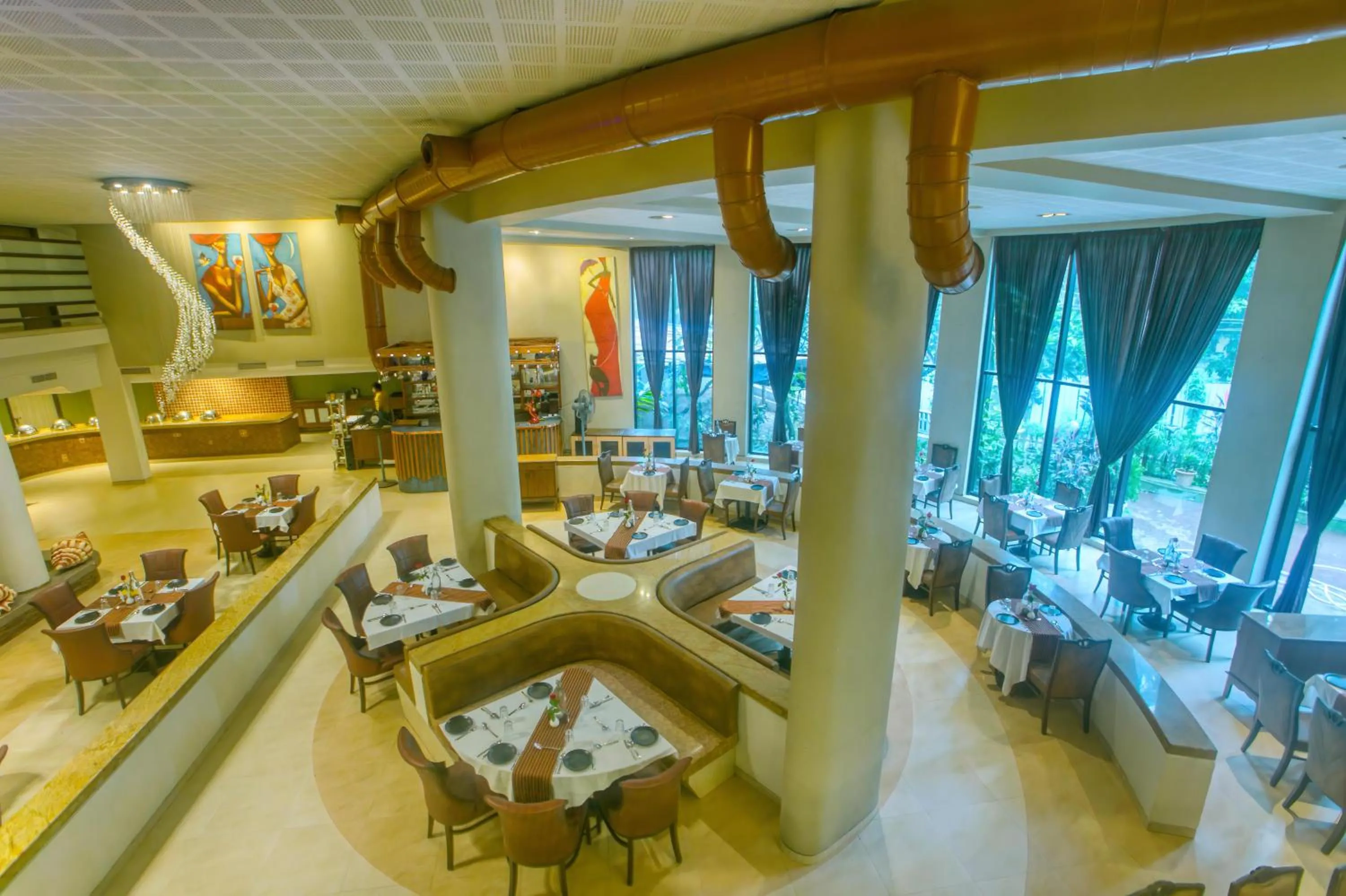 Restaurant/places to eat in Neelam the Glitz