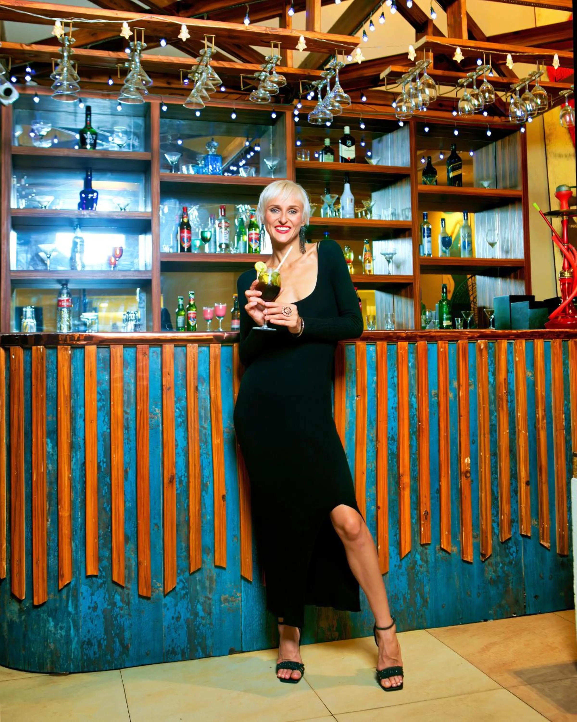 Lounge or bar in Neelam the Glitz