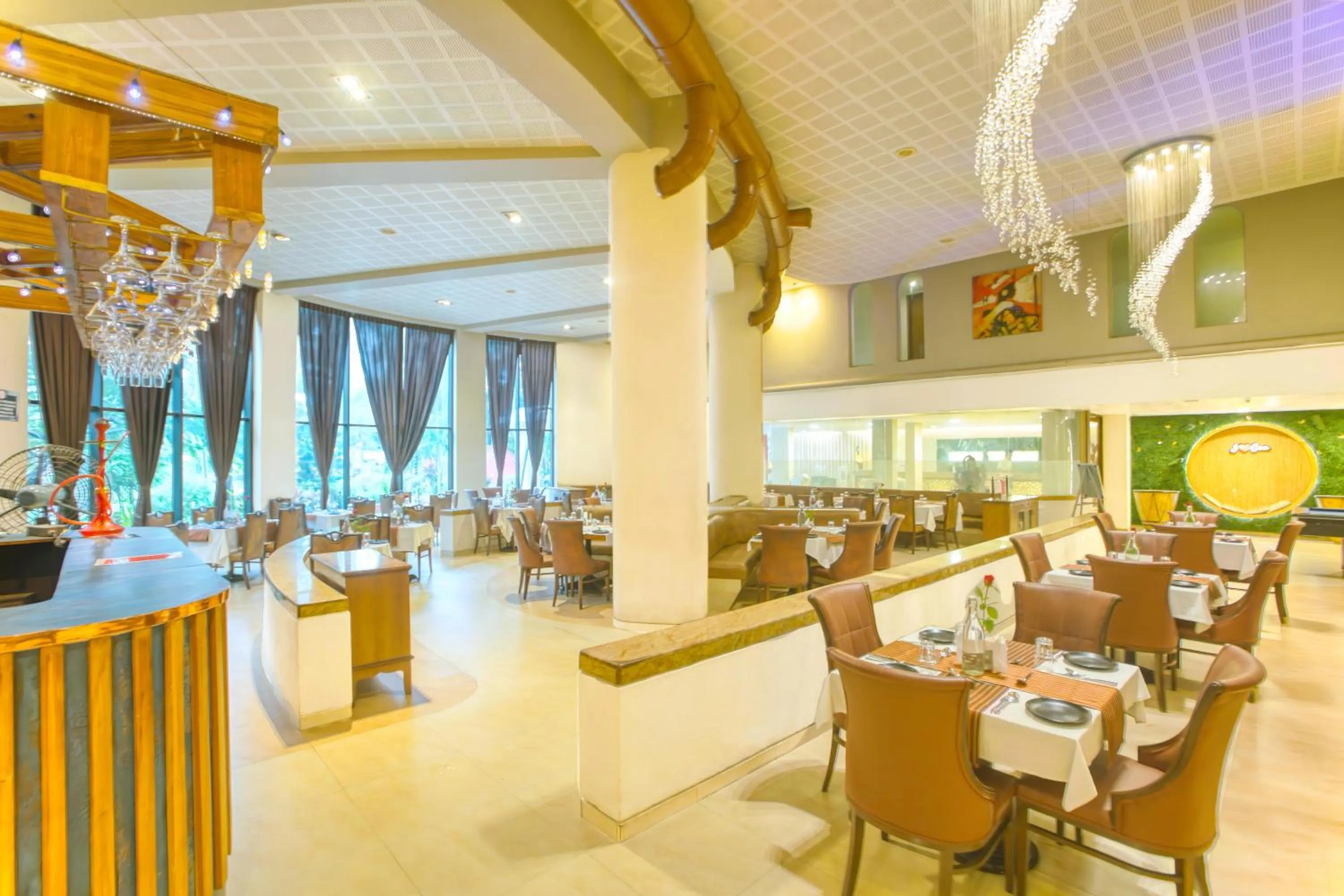 Restaurant/places to eat in Neelam the Glitz