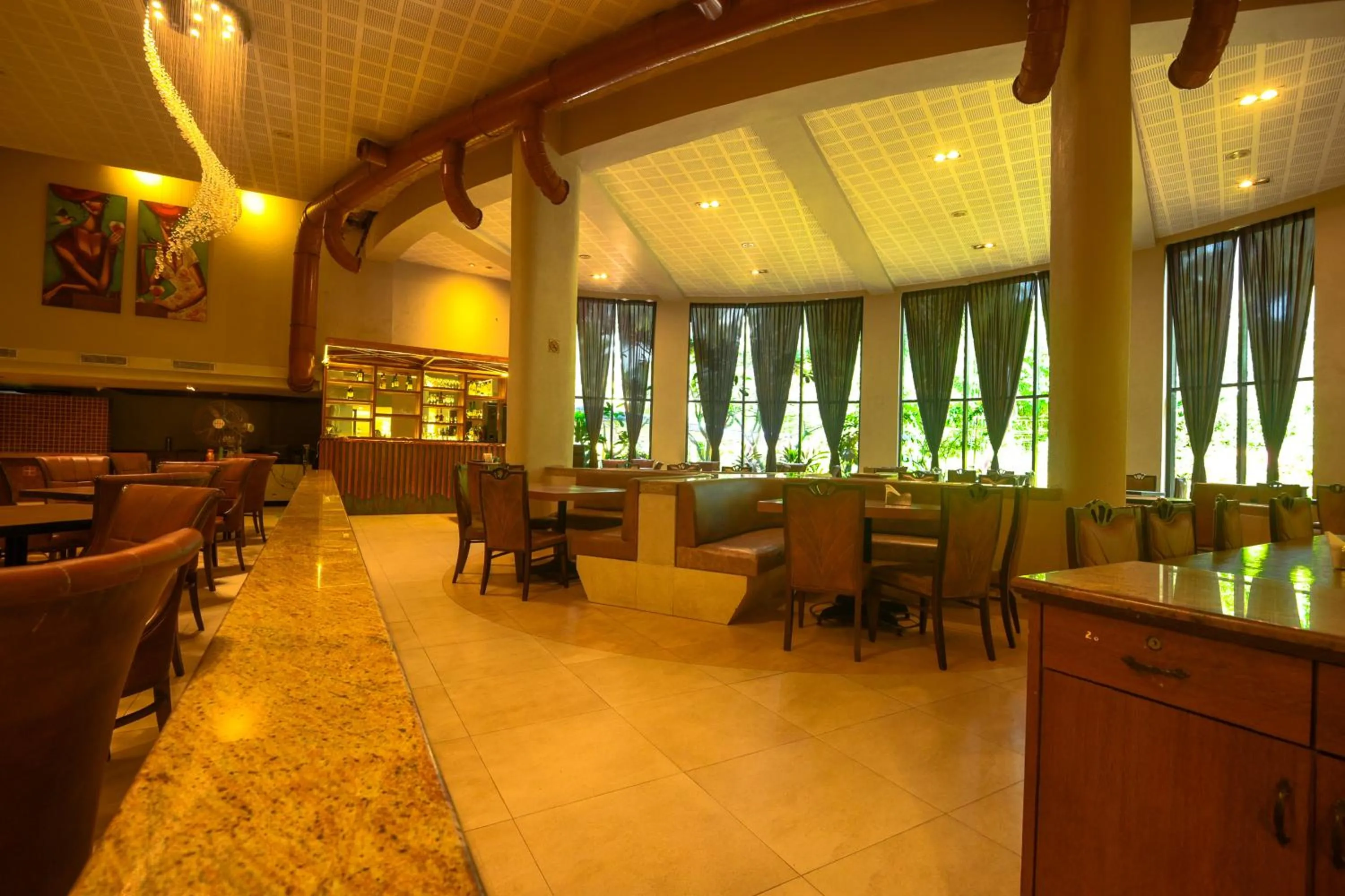 Restaurant/places to eat in Neelam the Glitz