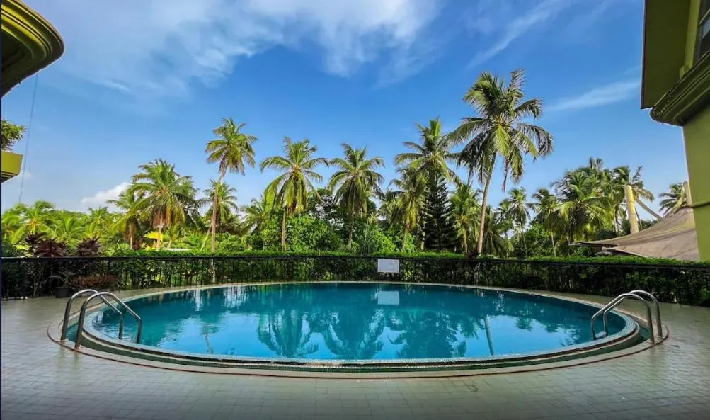 Swimming pool in Neelam the Glitz