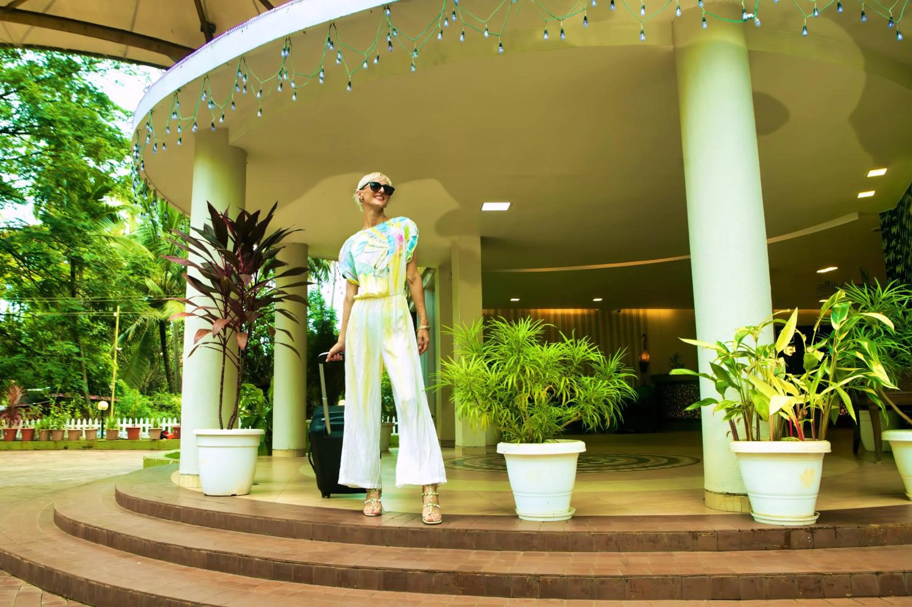 Facade/entrance in Neelam the Glitz