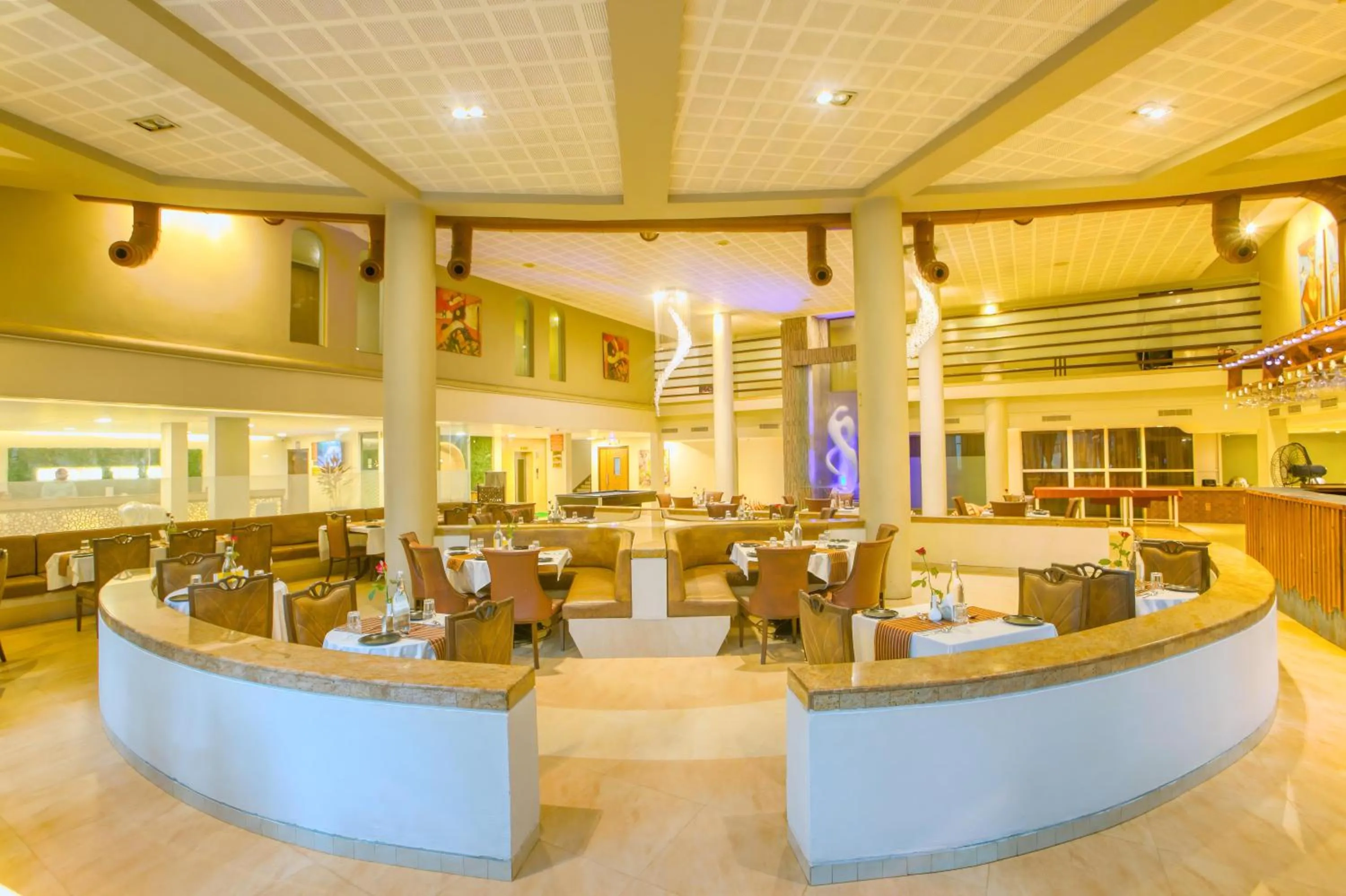 Restaurant/places to eat in Neelam the Glitz