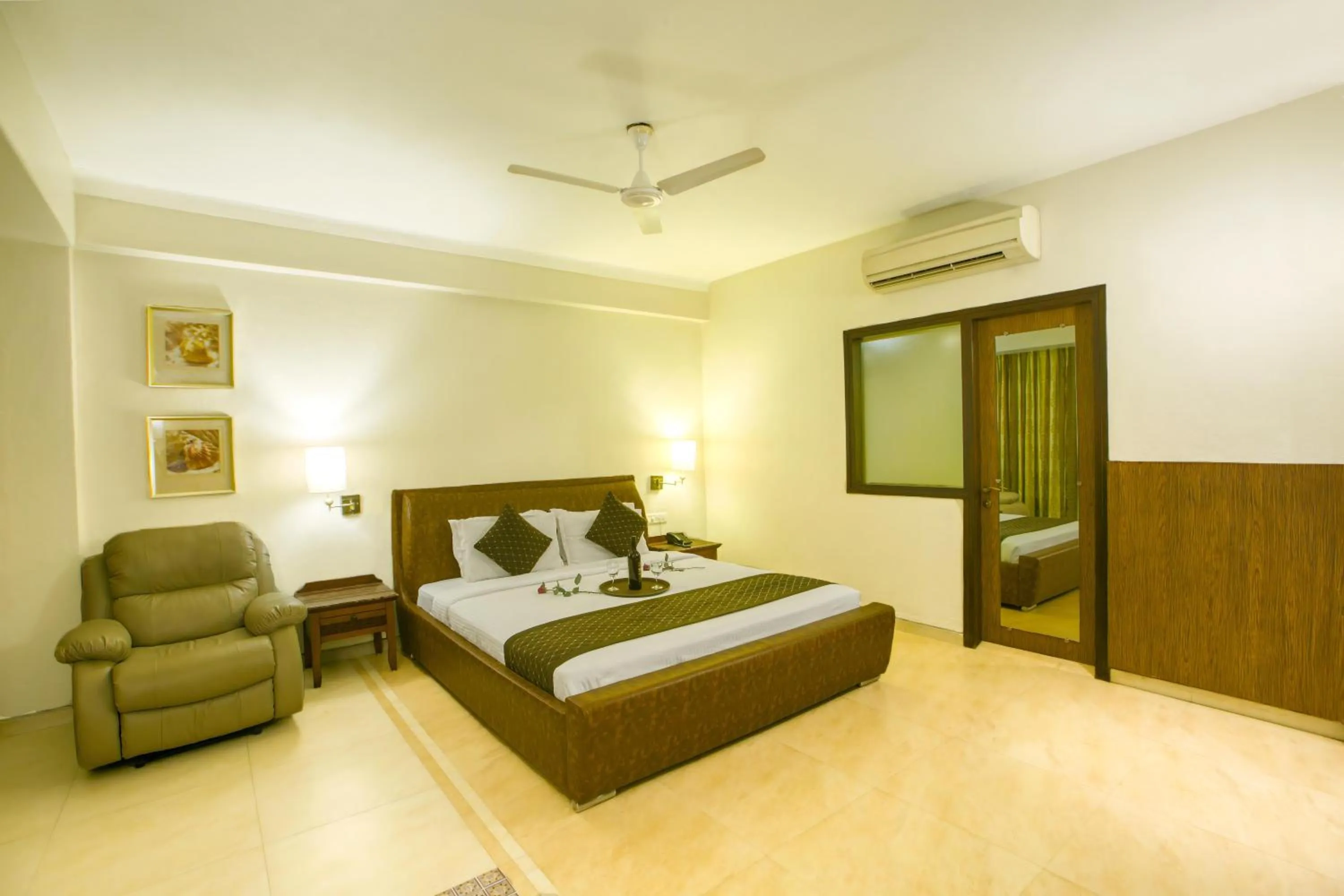 Bed in Neelam the Glitz