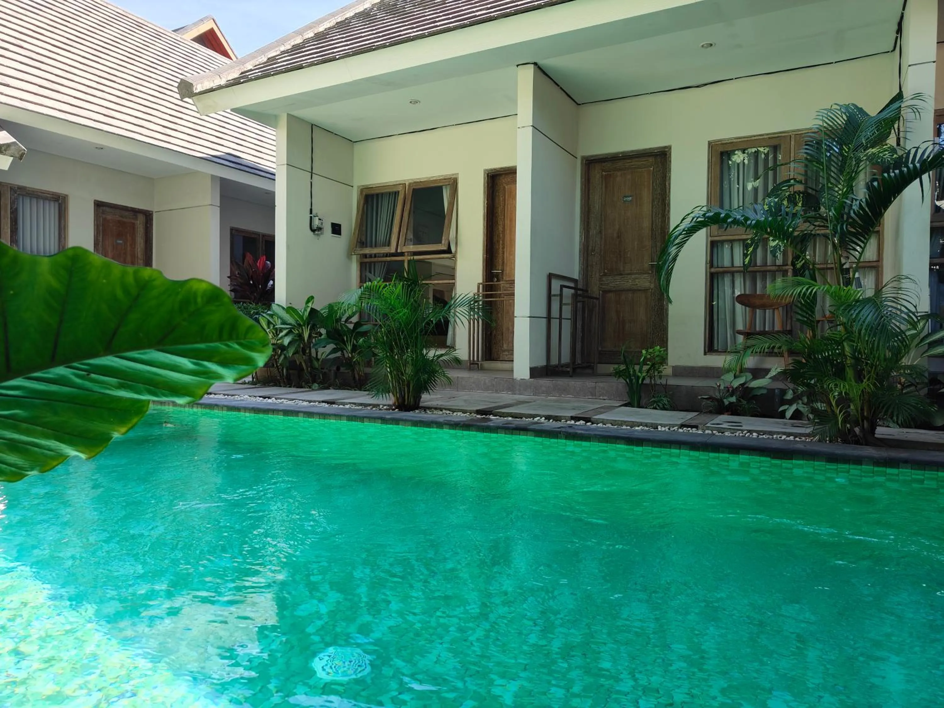 Swimming pool in Manuver Surf And Stay Uluwatu Bali