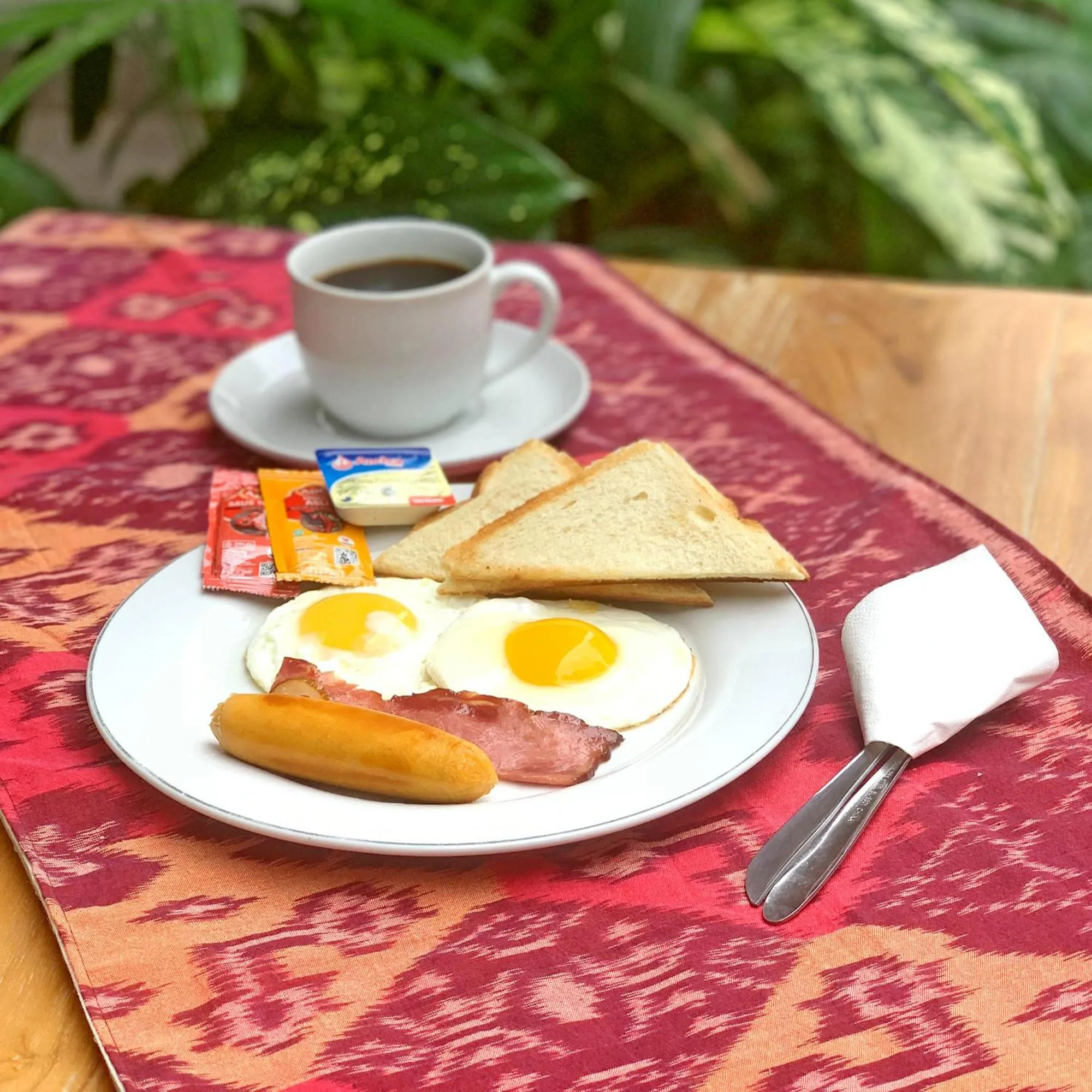 Breakfast in Manuver Surf And Stay Uluwatu Bali