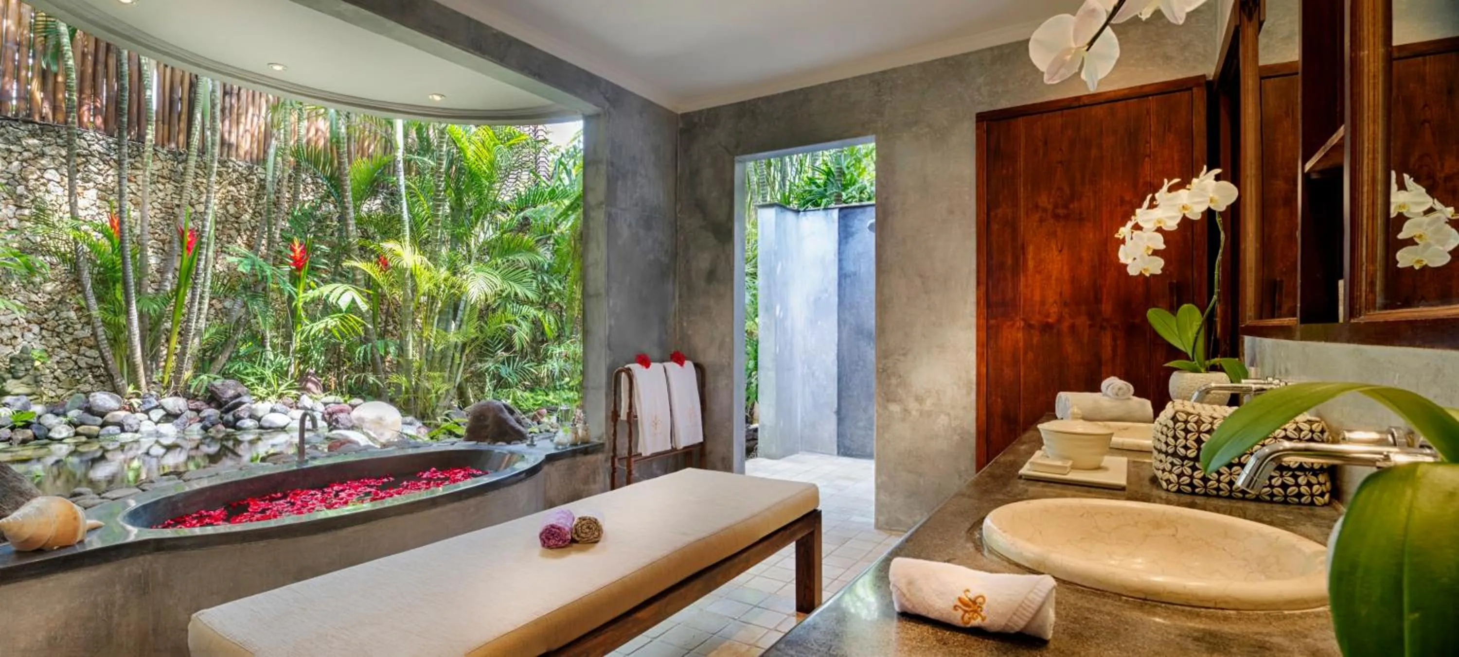 Bathroom in Villa Kubu Seminyak